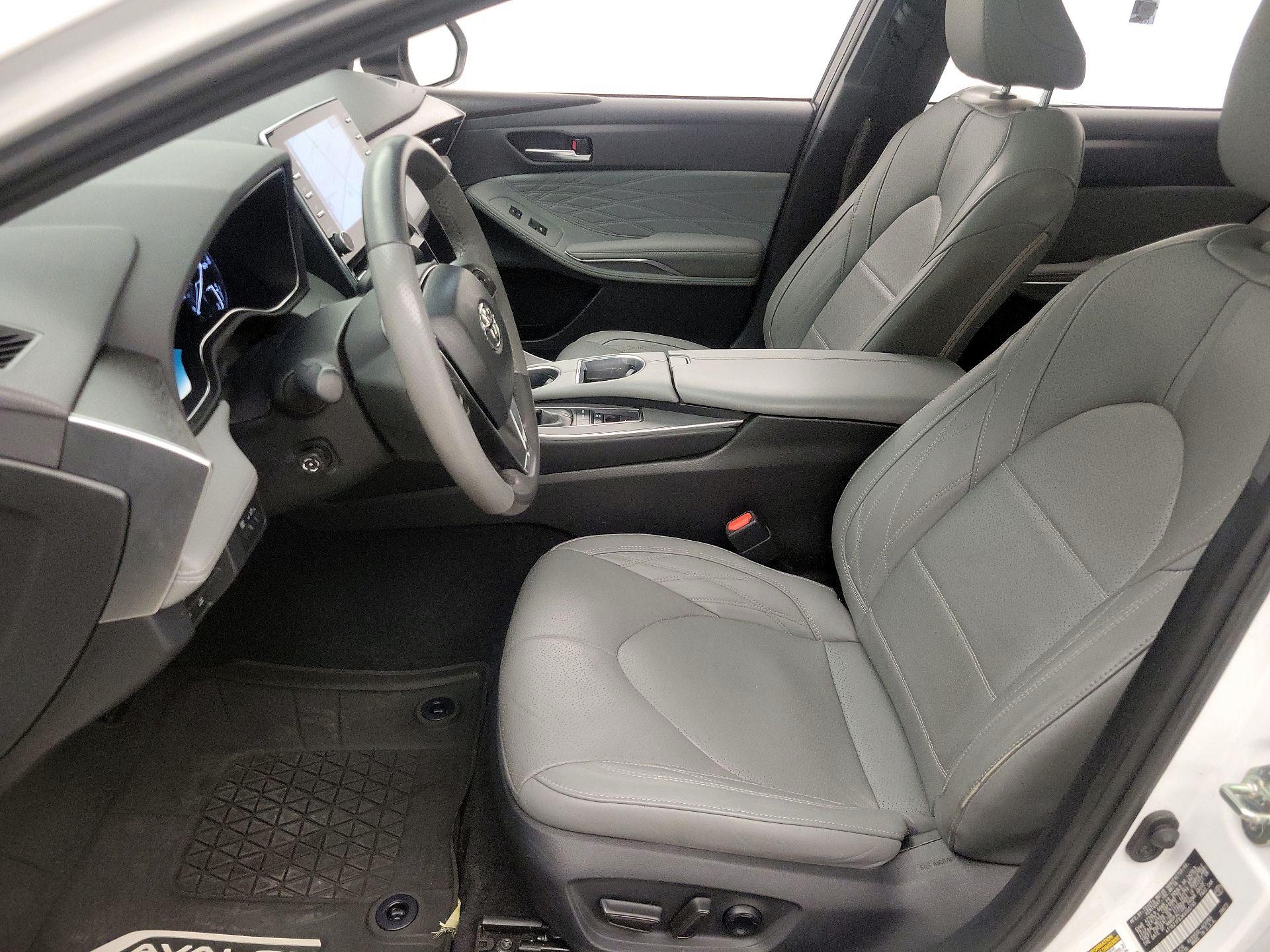 Thumbnail: 2019 Toyota Avalon - 11