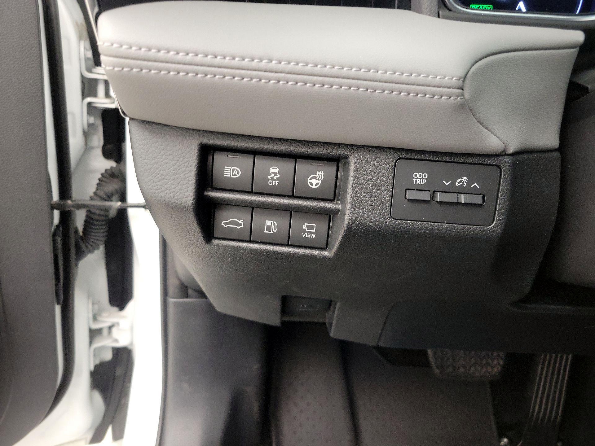 Thumbnail: 2019 Toyota Avalon - 13