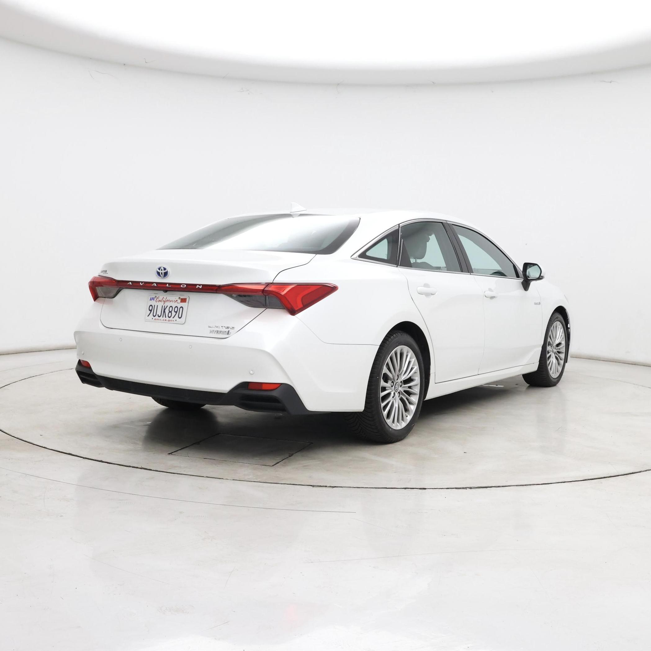 Thumbnail: 2019 Toyota Avalon - 8