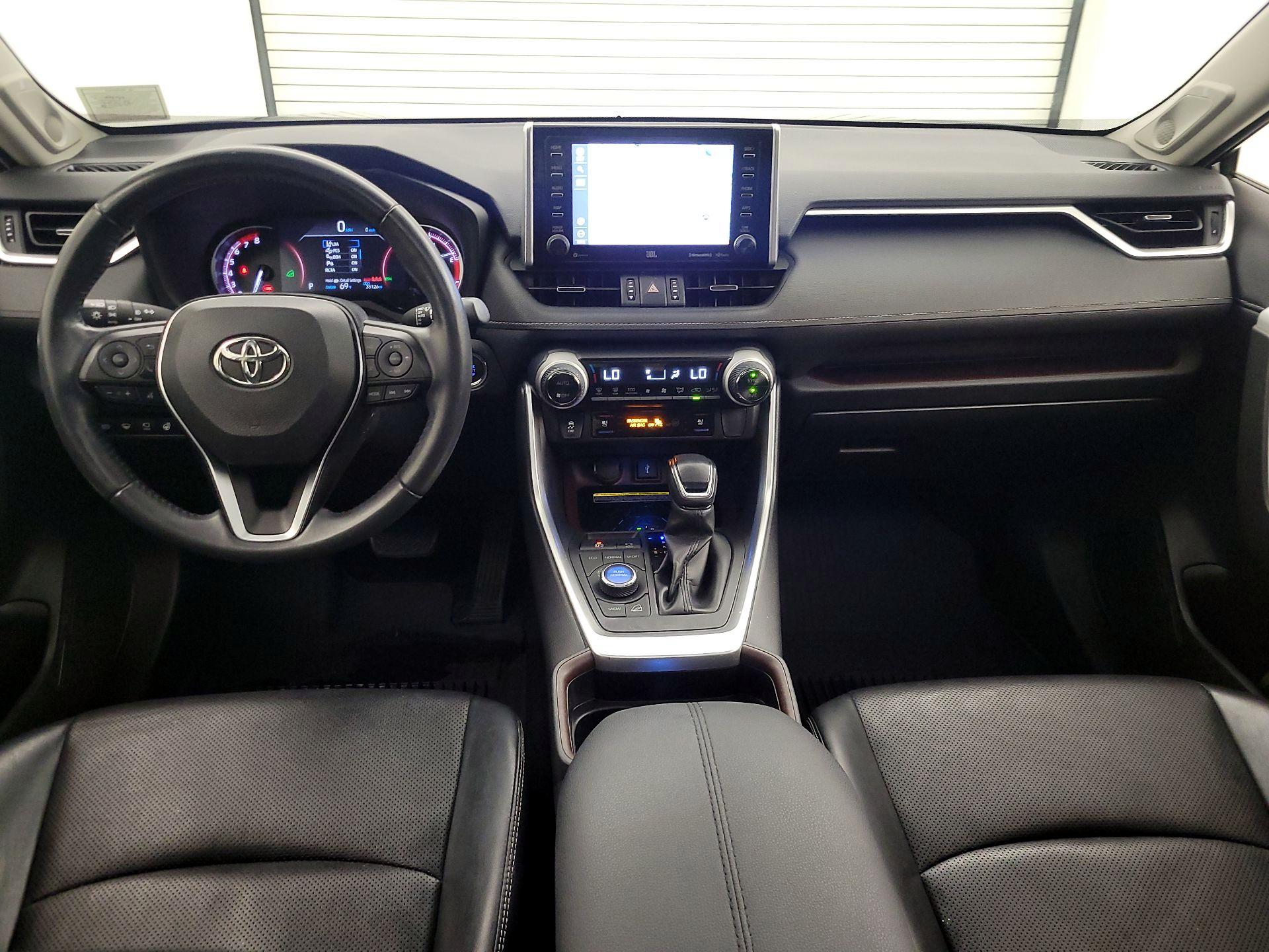 Thumbnail: 2021 Toyota RAV4 - 9