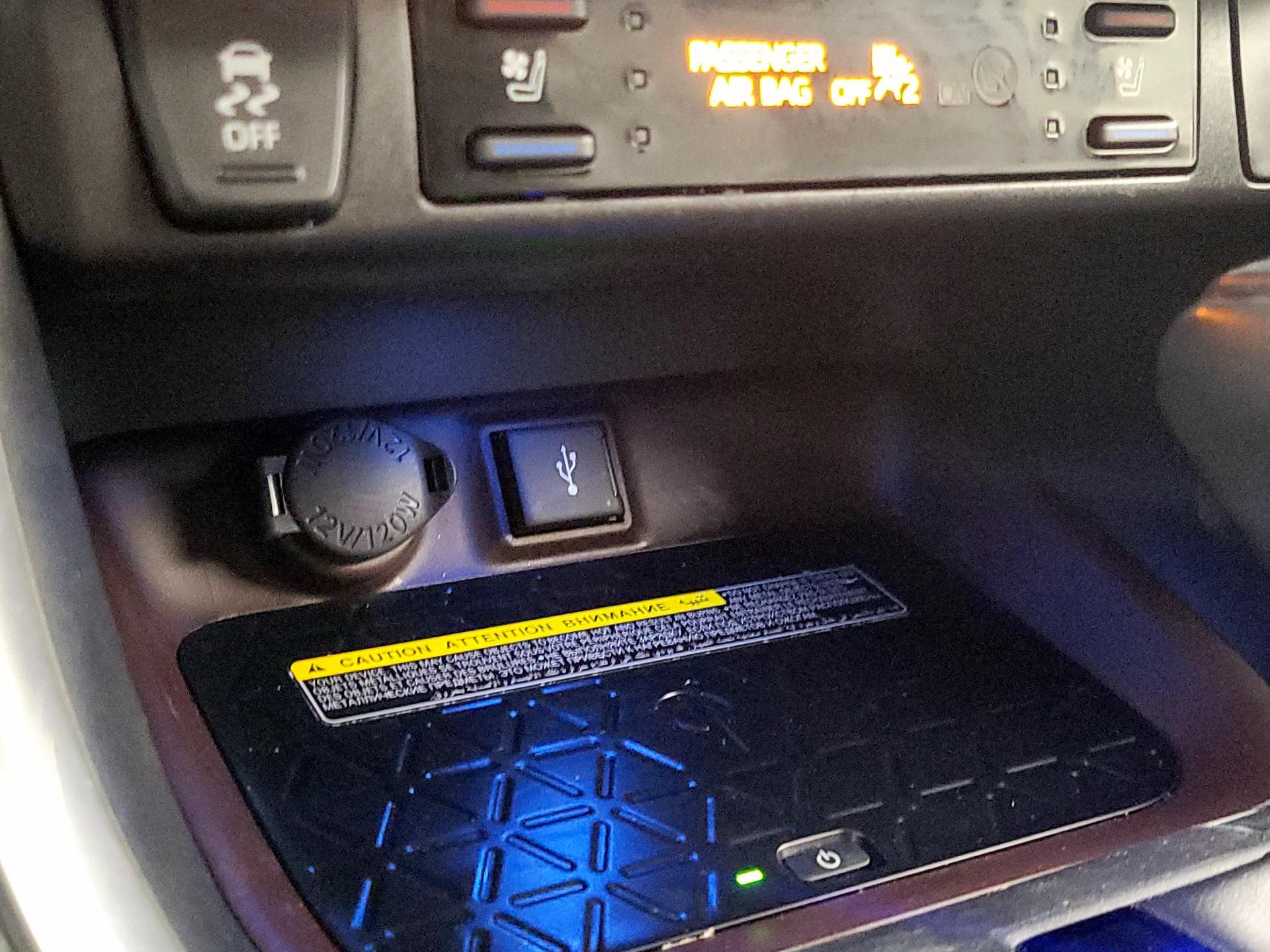 Thumbnail: 2021 Toyota RAV4 - 19