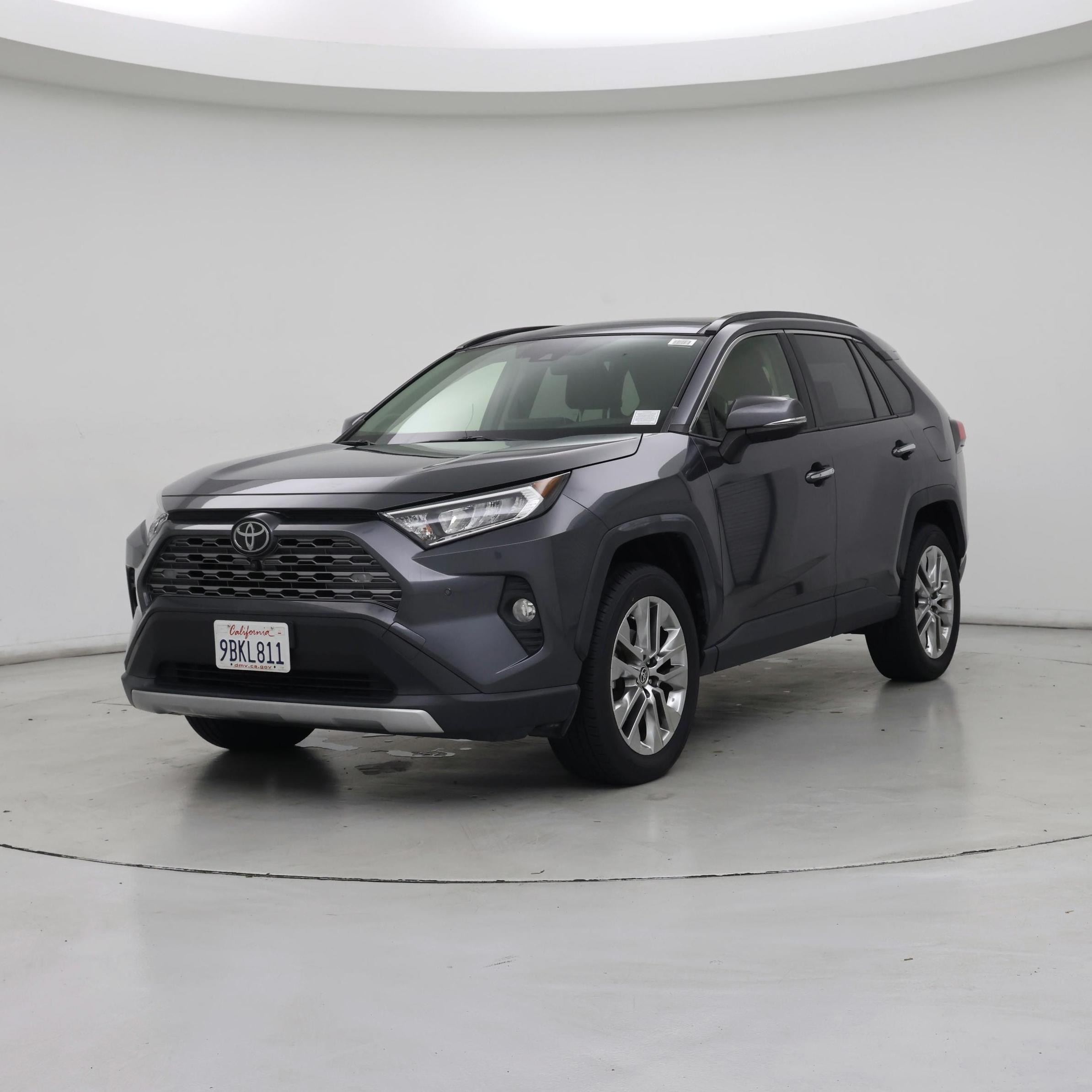 Thumbnail: 2021 Toyota RAV4 - 4