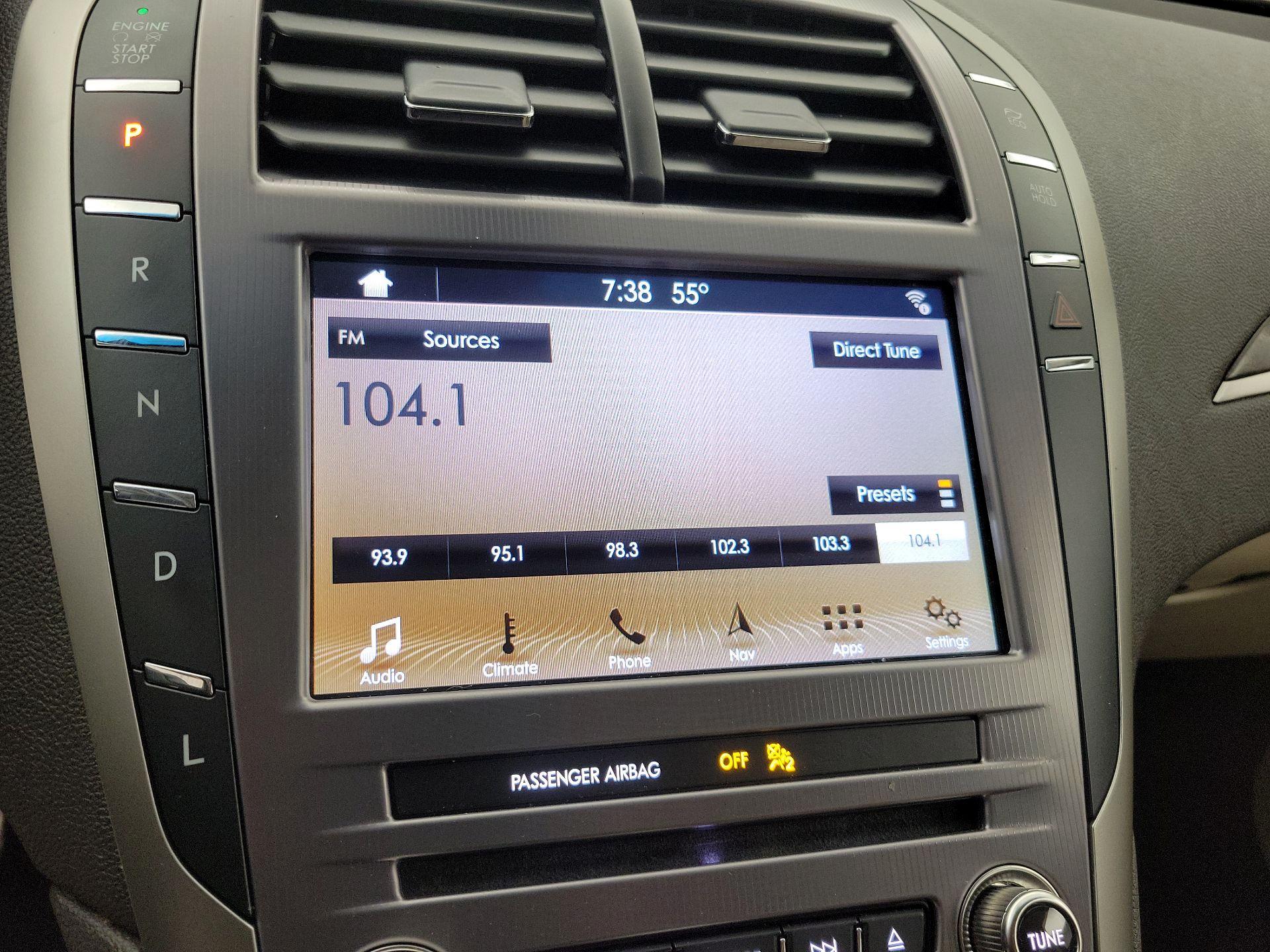Thumbnail: 2019 Lincoln MKZ - 16