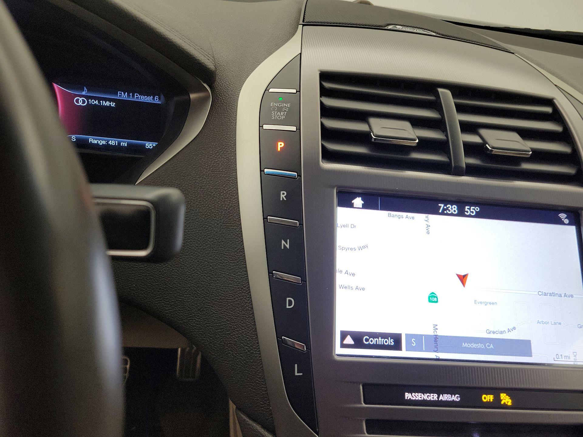 Thumbnail: 2019 Lincoln MKZ - 18