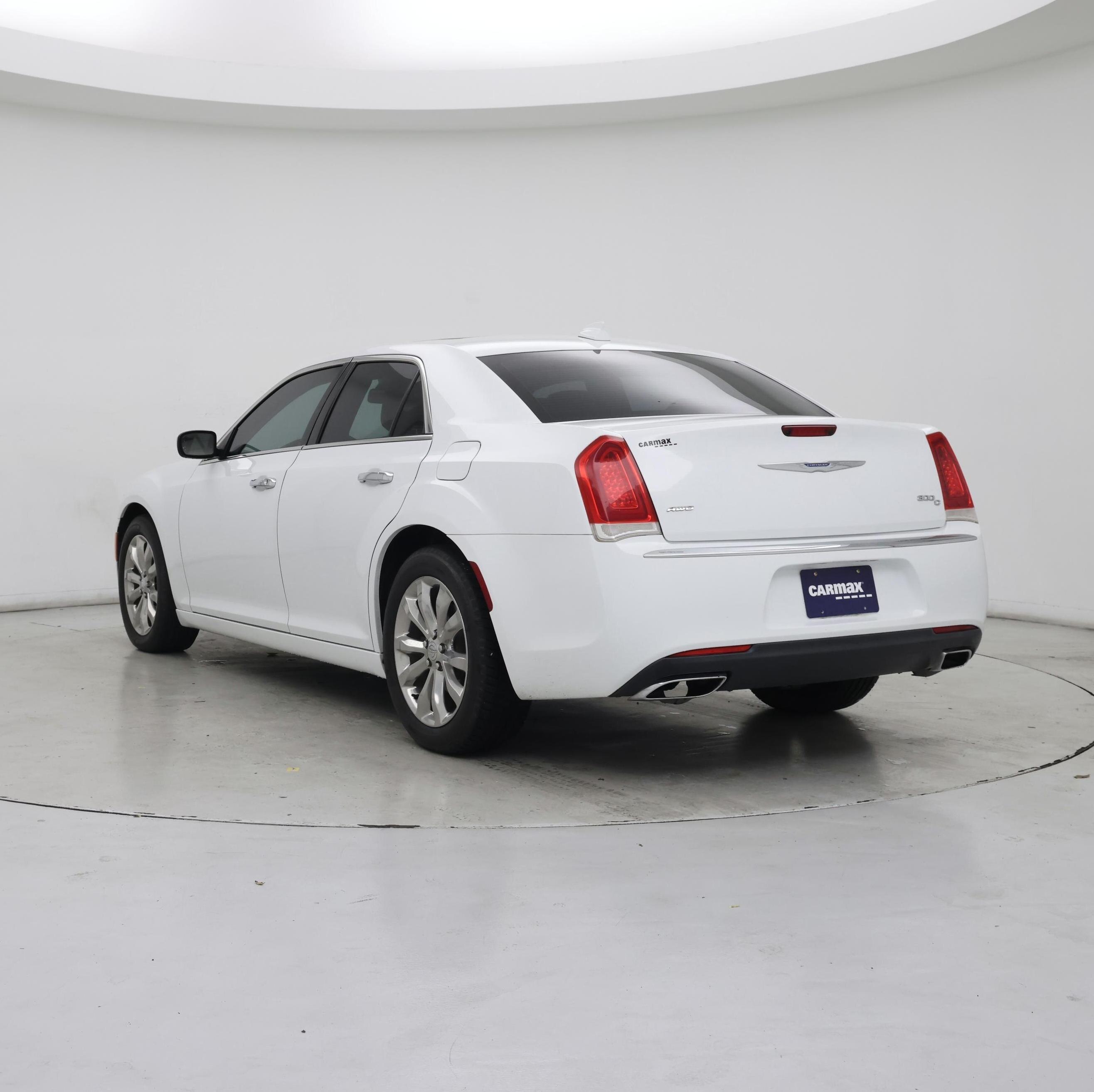 Thumbnail: 2017 Chrysler 300 - 2