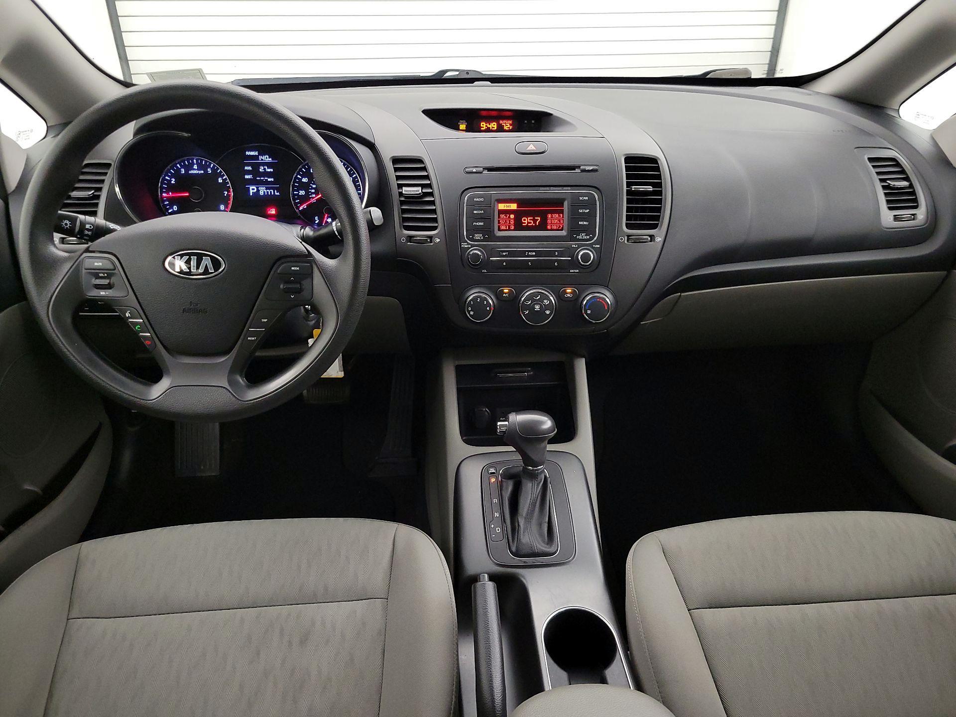 Thumbnail: 2015 Kia Forte - 9