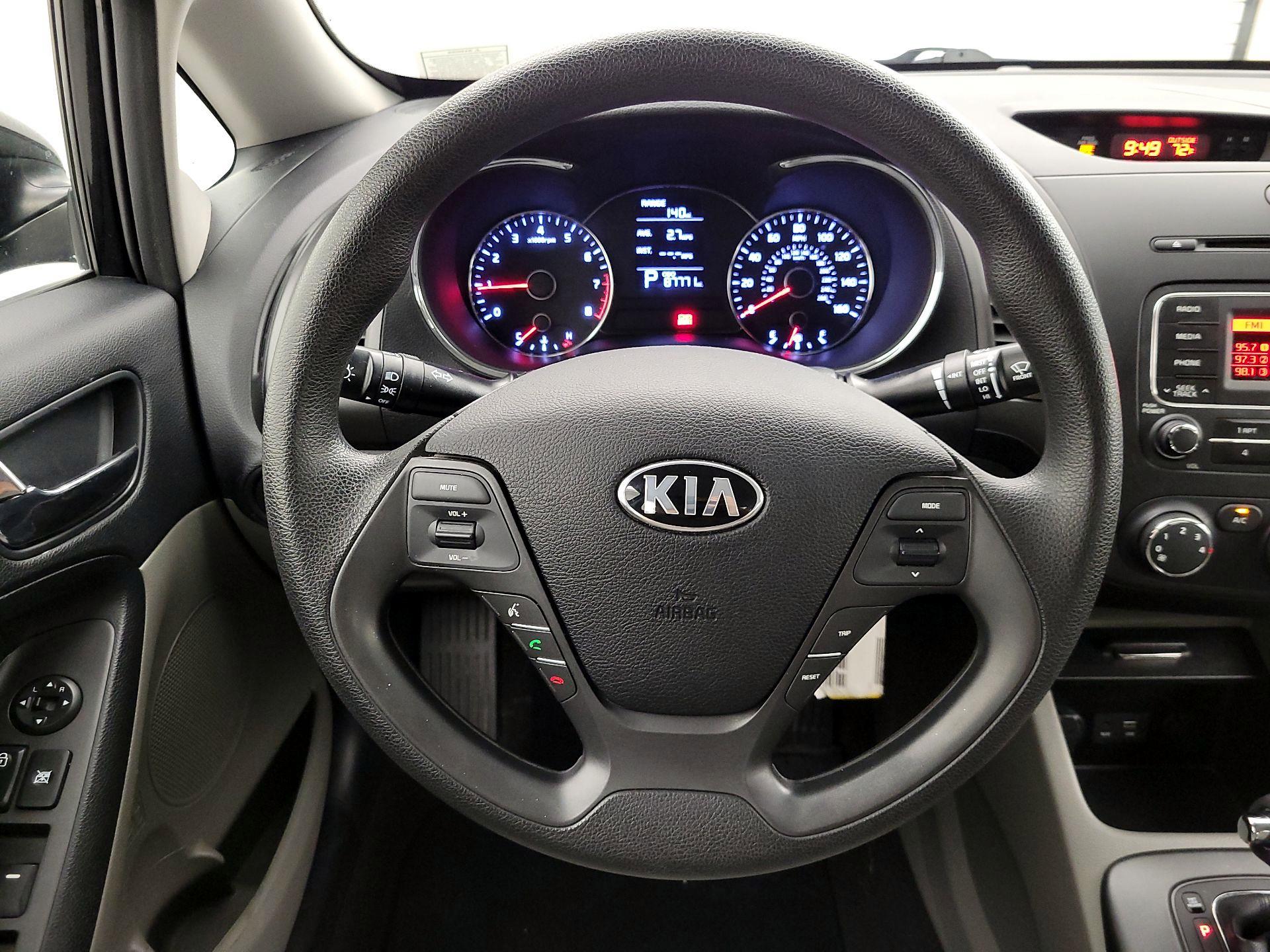 Thumbnail: 2015 Kia Forte - 10