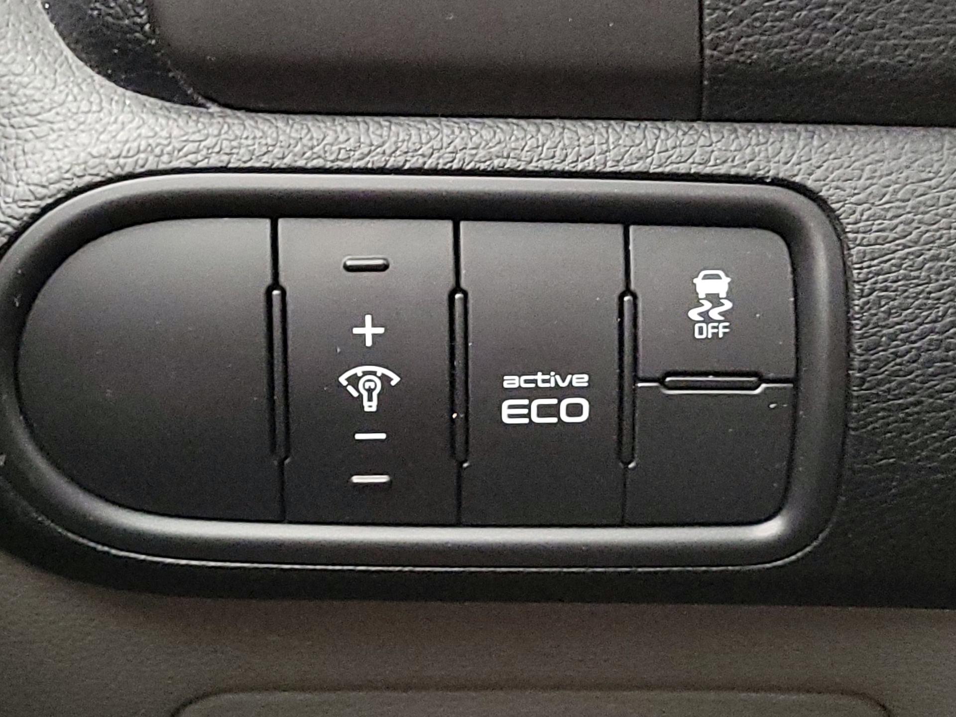Thumbnail: 2015 Kia Forte - 13