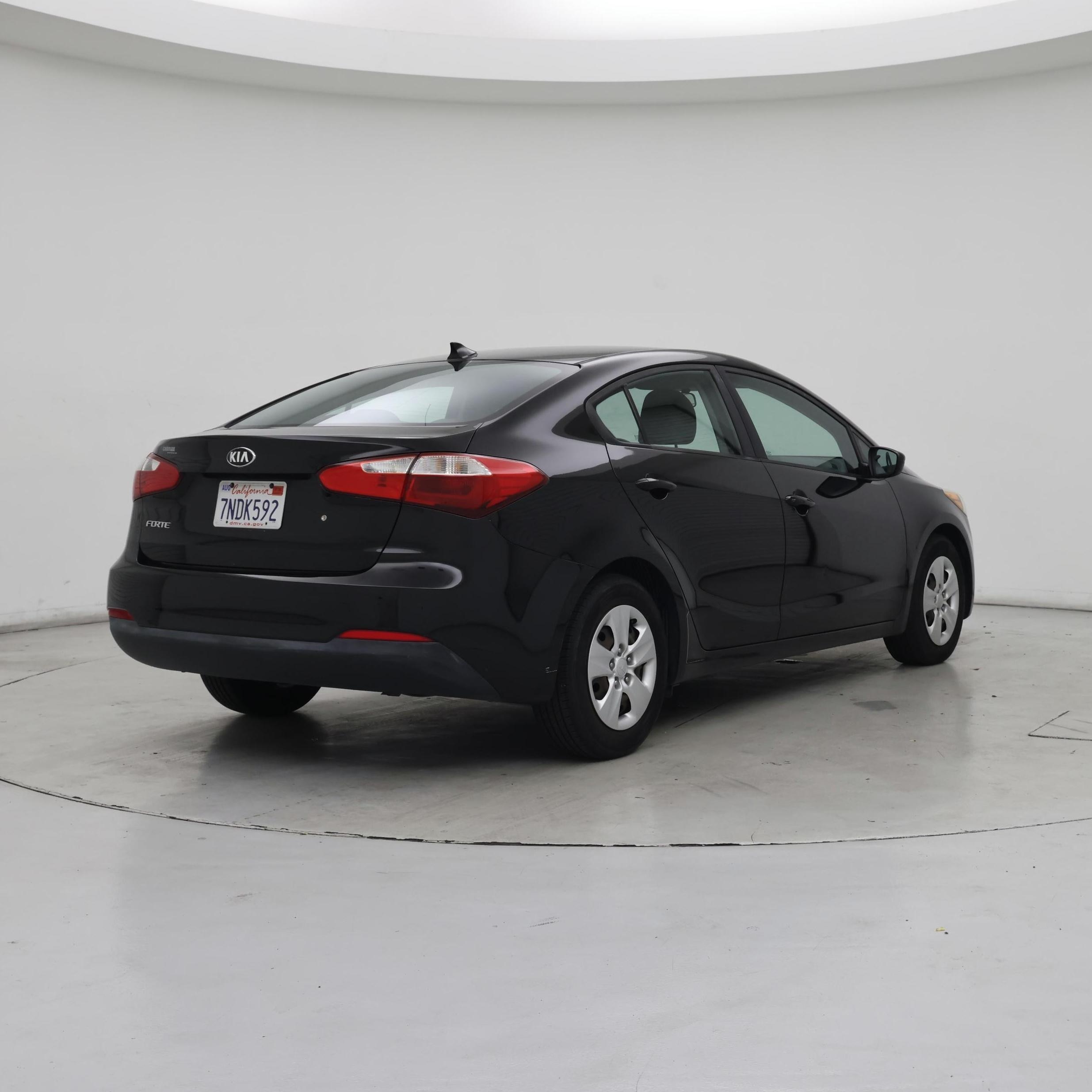 Thumbnail: 2015 Kia Forte - 8