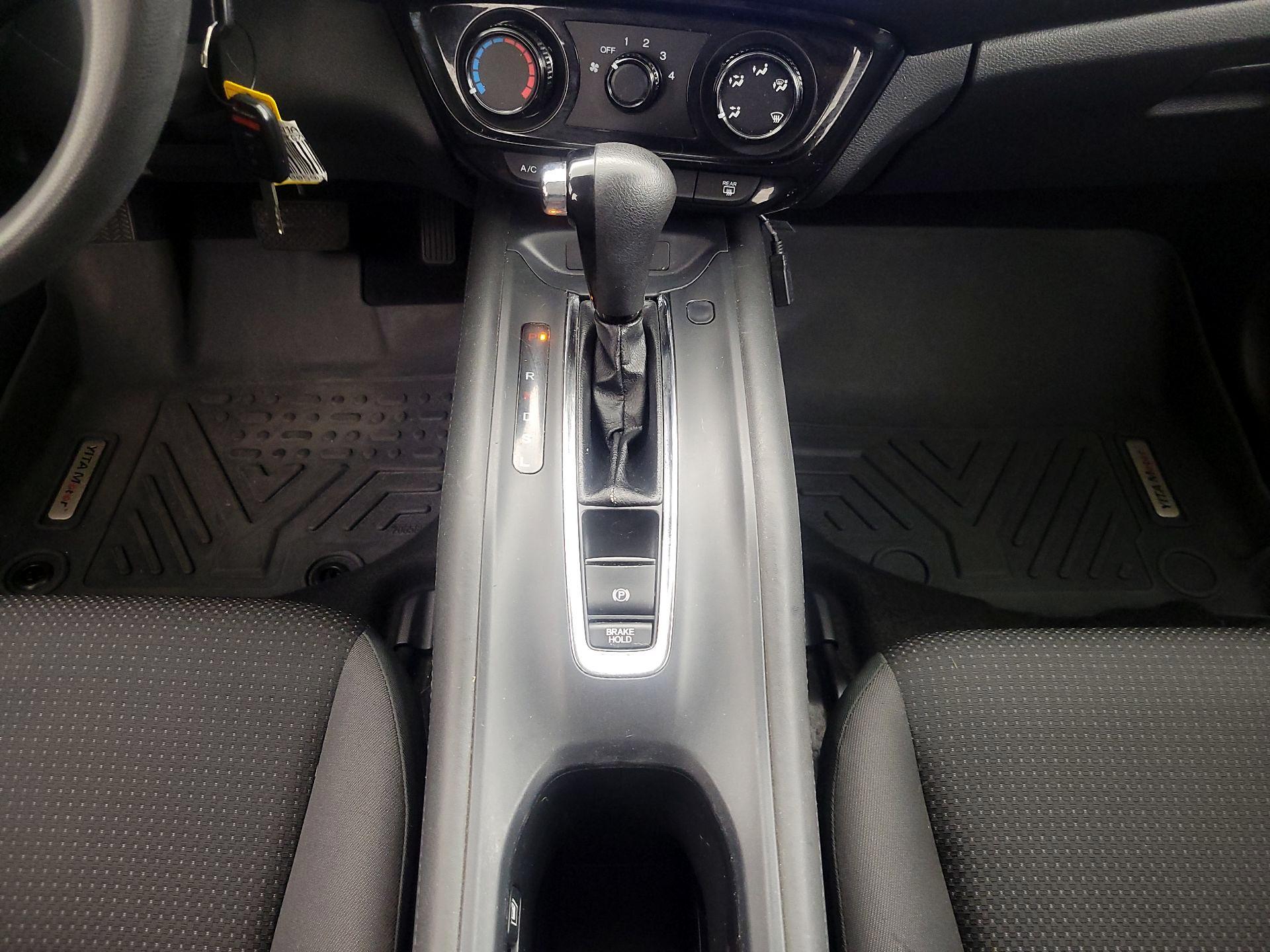 Thumbnail: 2019 Honda HR-V - 17