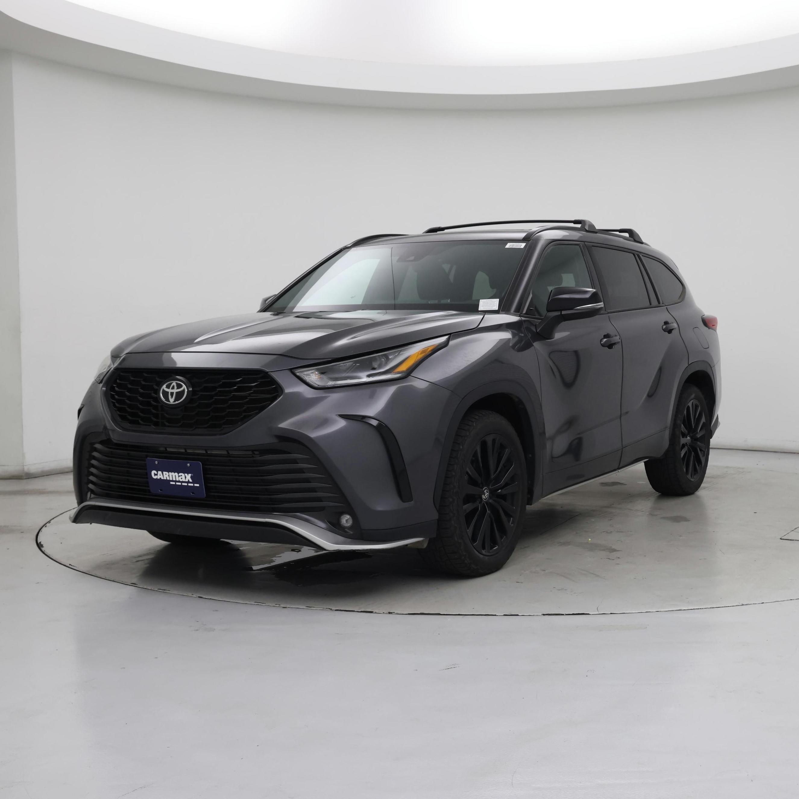 Thumbnail: 2023 Toyota Highlander - 4