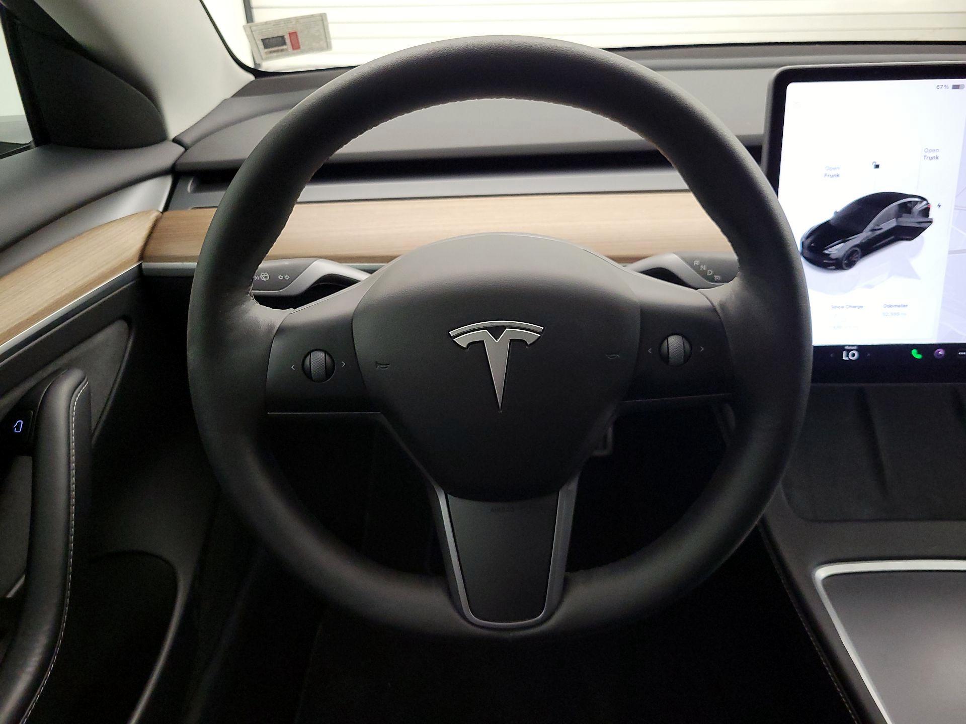 Thumbnail: 2023 Tesla Model 3 - 10
