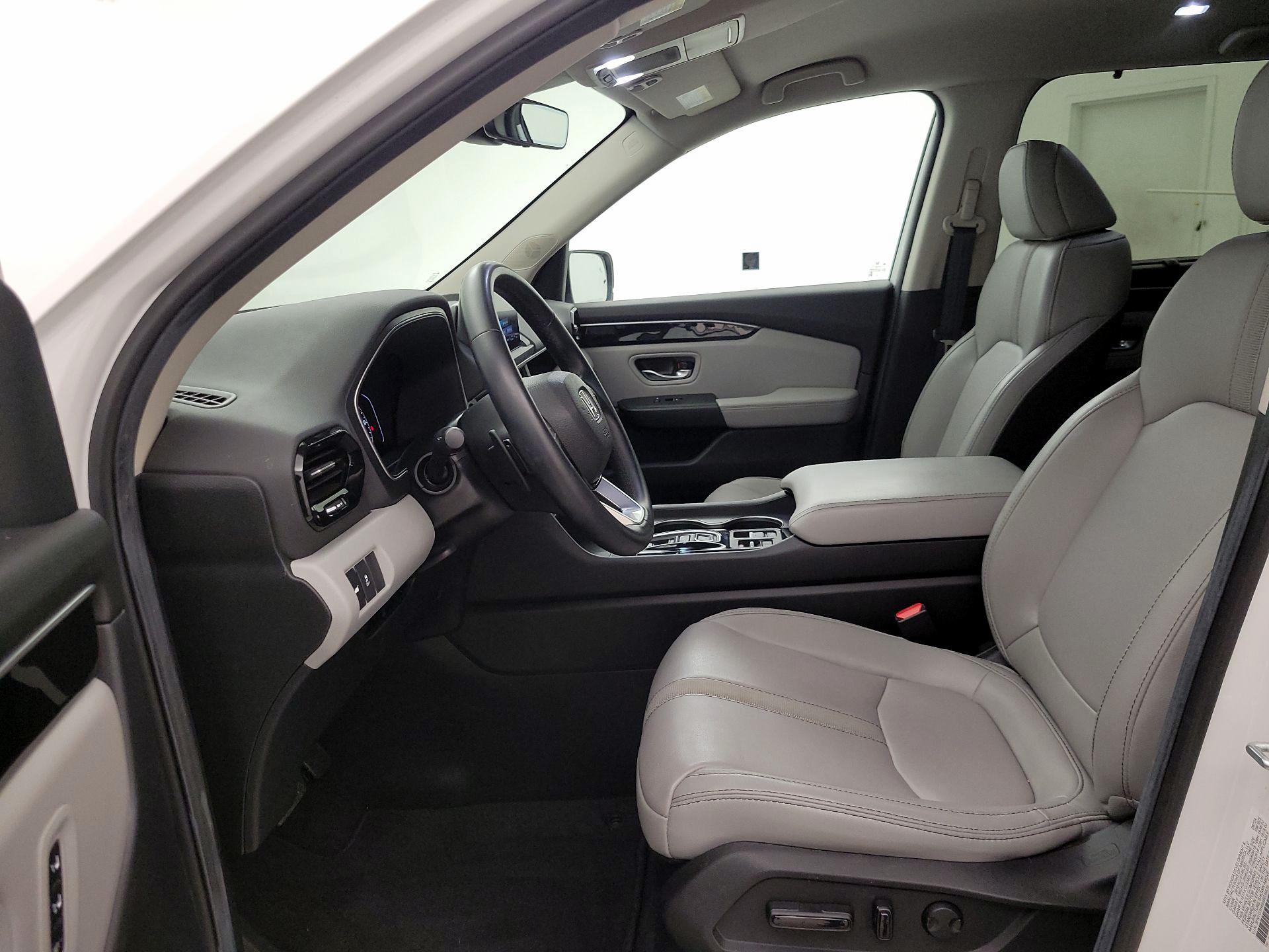 Thumbnail: 2025 Honda Pilot - 11