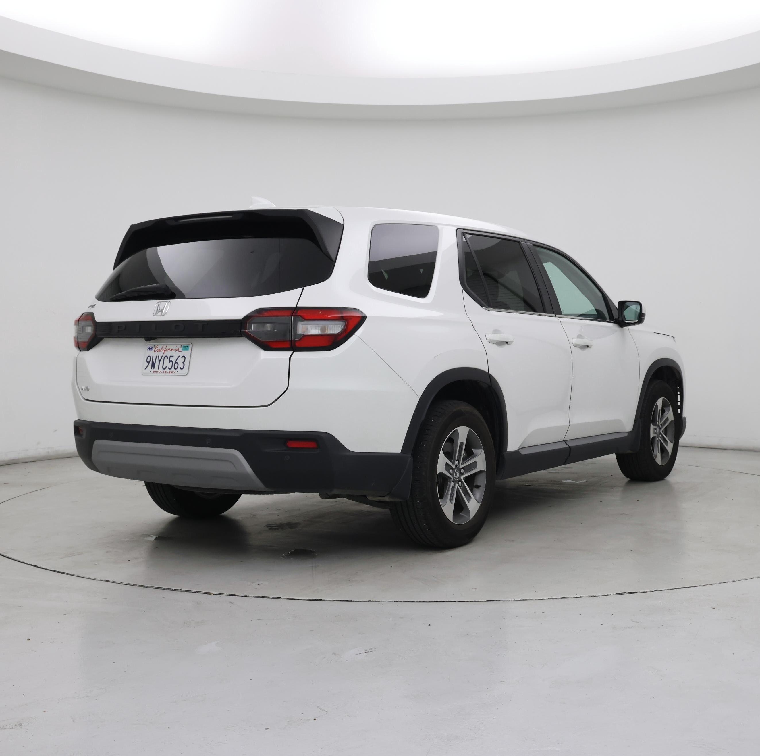 Thumbnail: 2025 Honda Pilot - 8