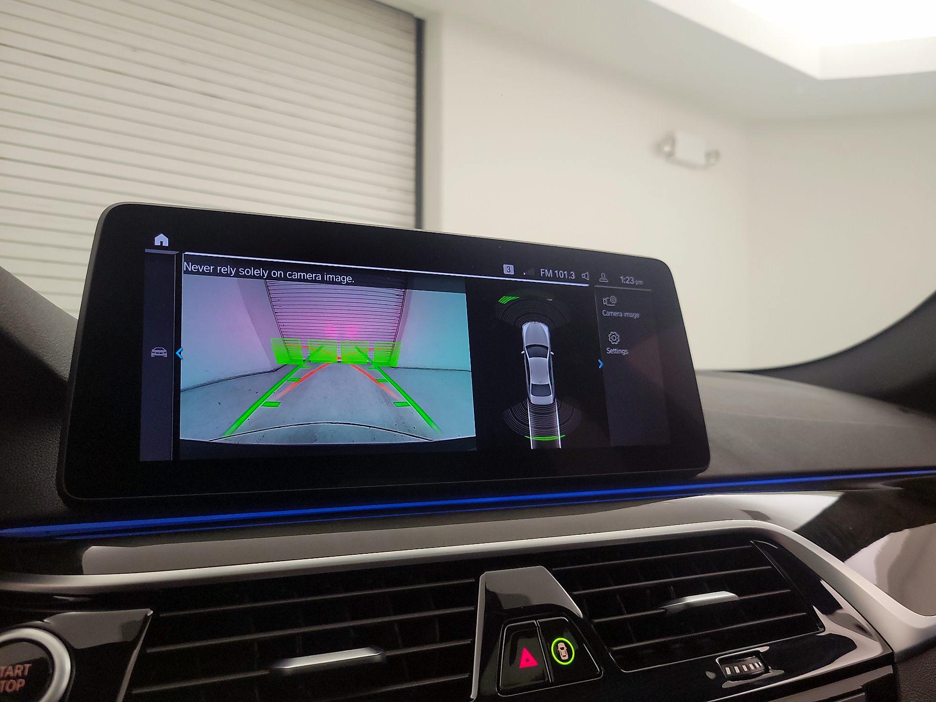 Thumbnail: 2022 BMW 5 Series - 15