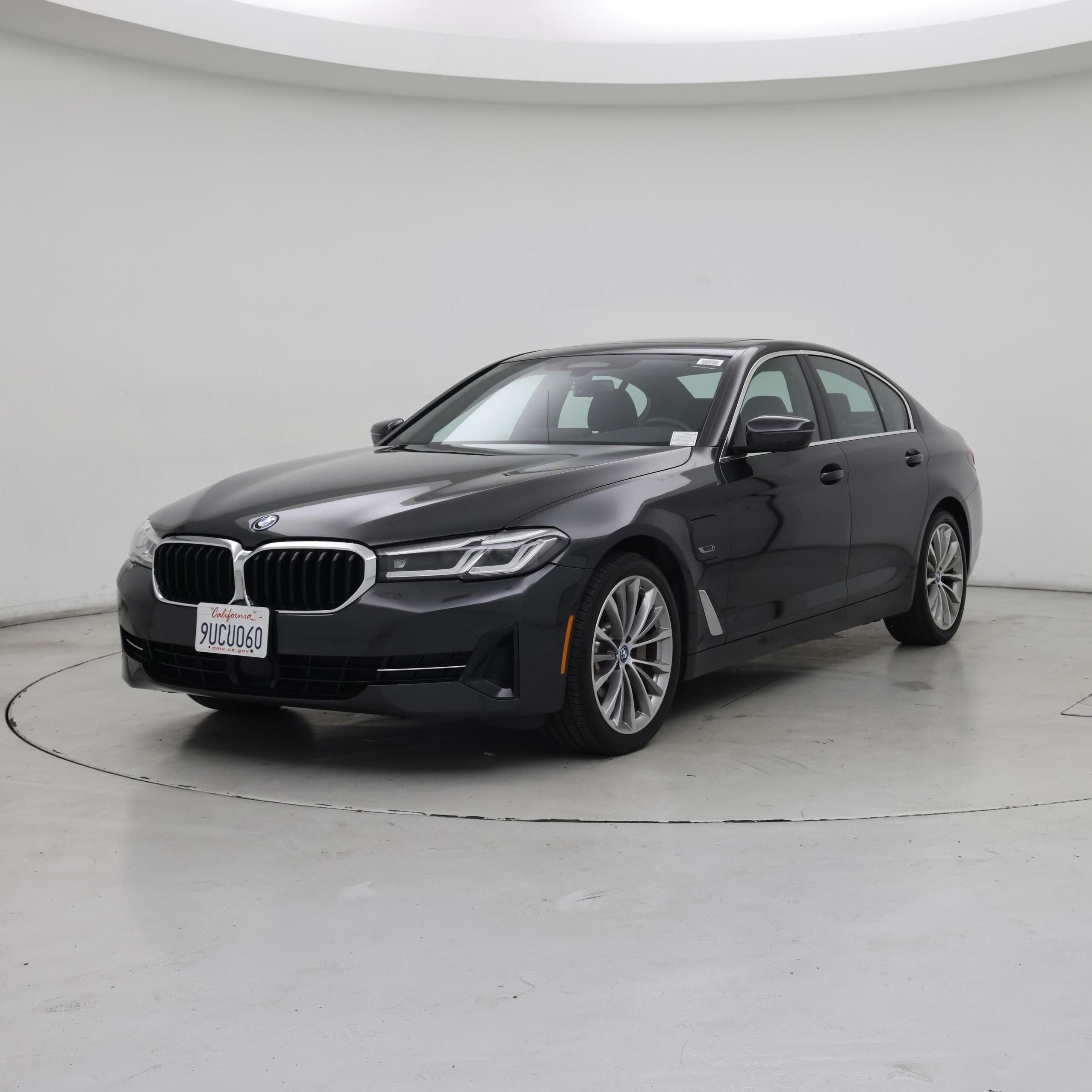 Thumbnail: 2022 BMW 5 Series - 4