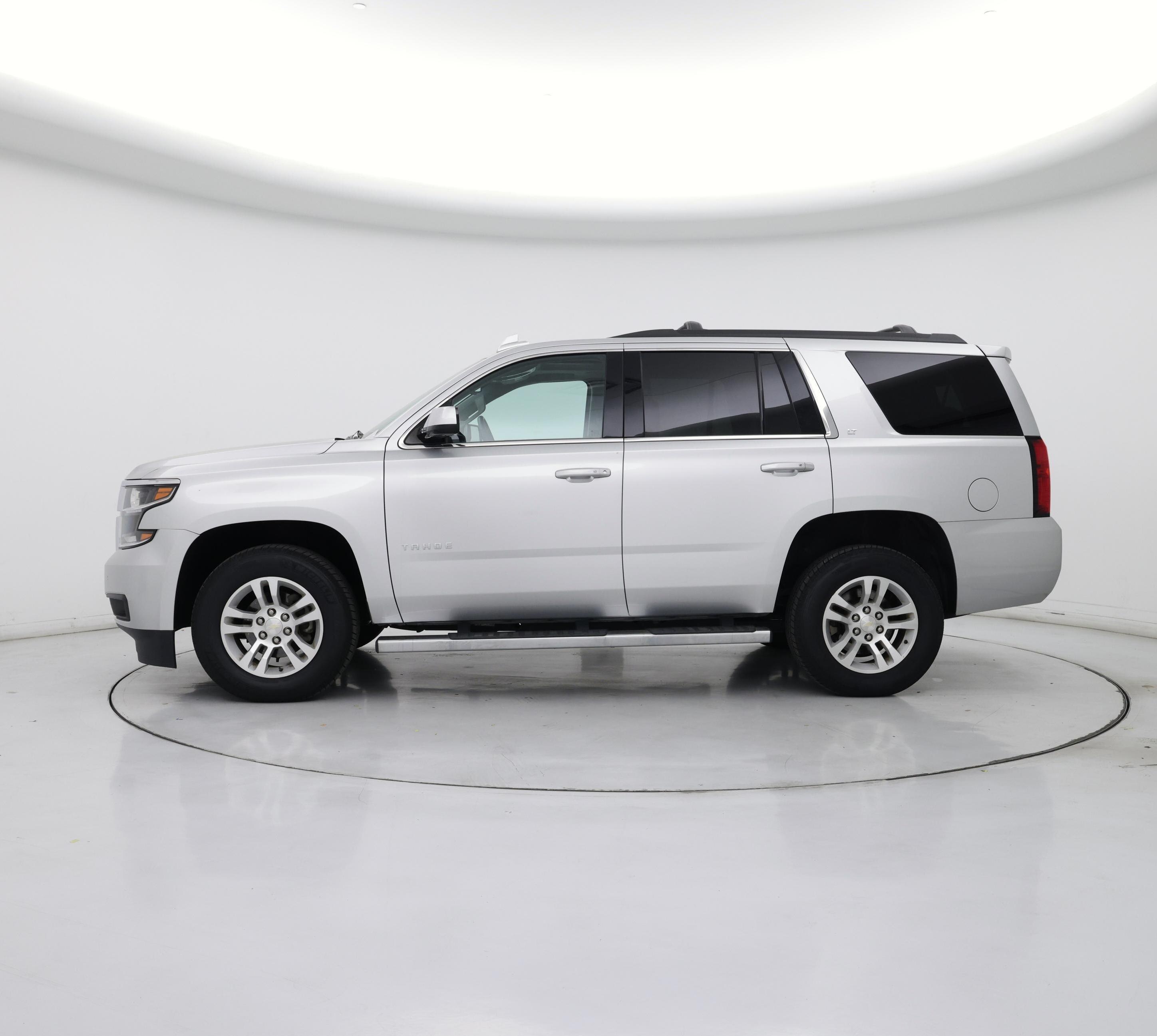 Thumbnail: 2017 Chevrolet Tahoe - 3
