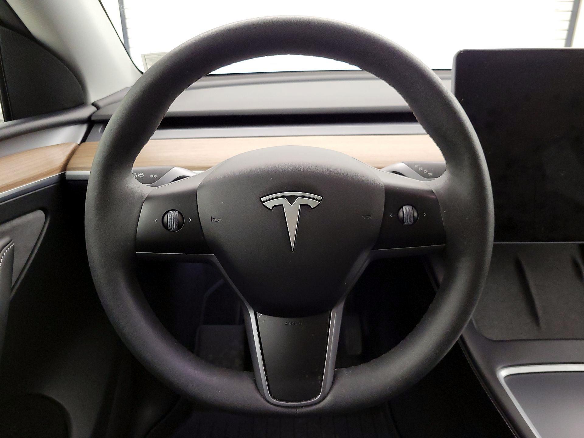 Thumbnail: 2024 Tesla Model Y - 10