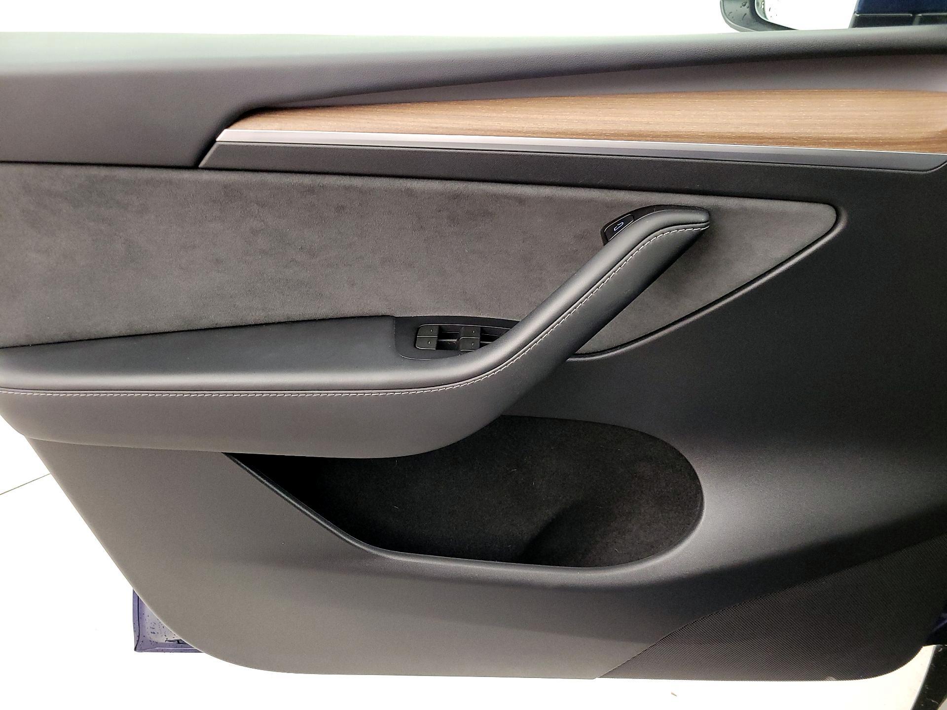 Thumbnail: 2024 Tesla Model Y - 12