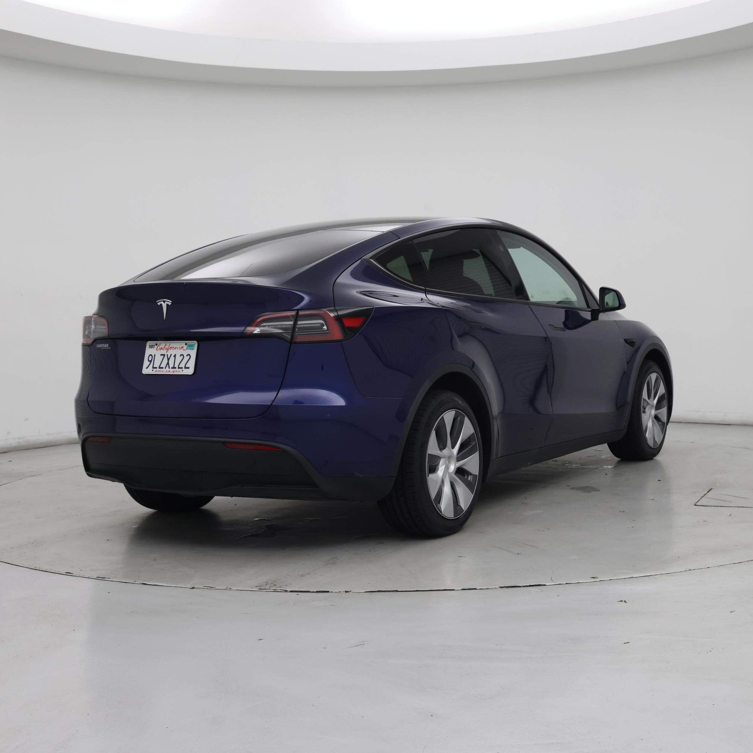 Thumbnail: 2024 Tesla Model Y - 8