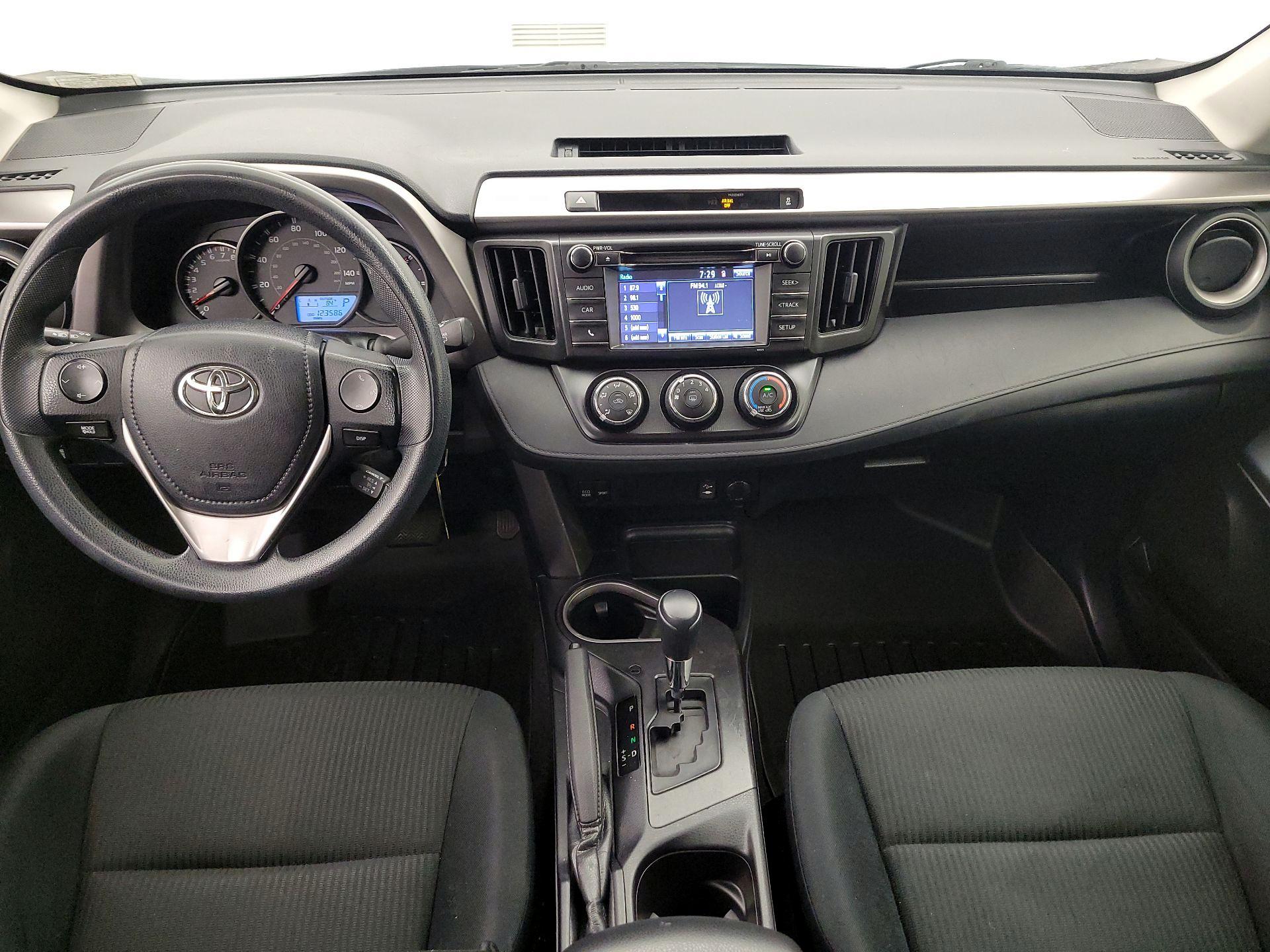 Thumbnail: 2016 Toyota RAV4 - 9