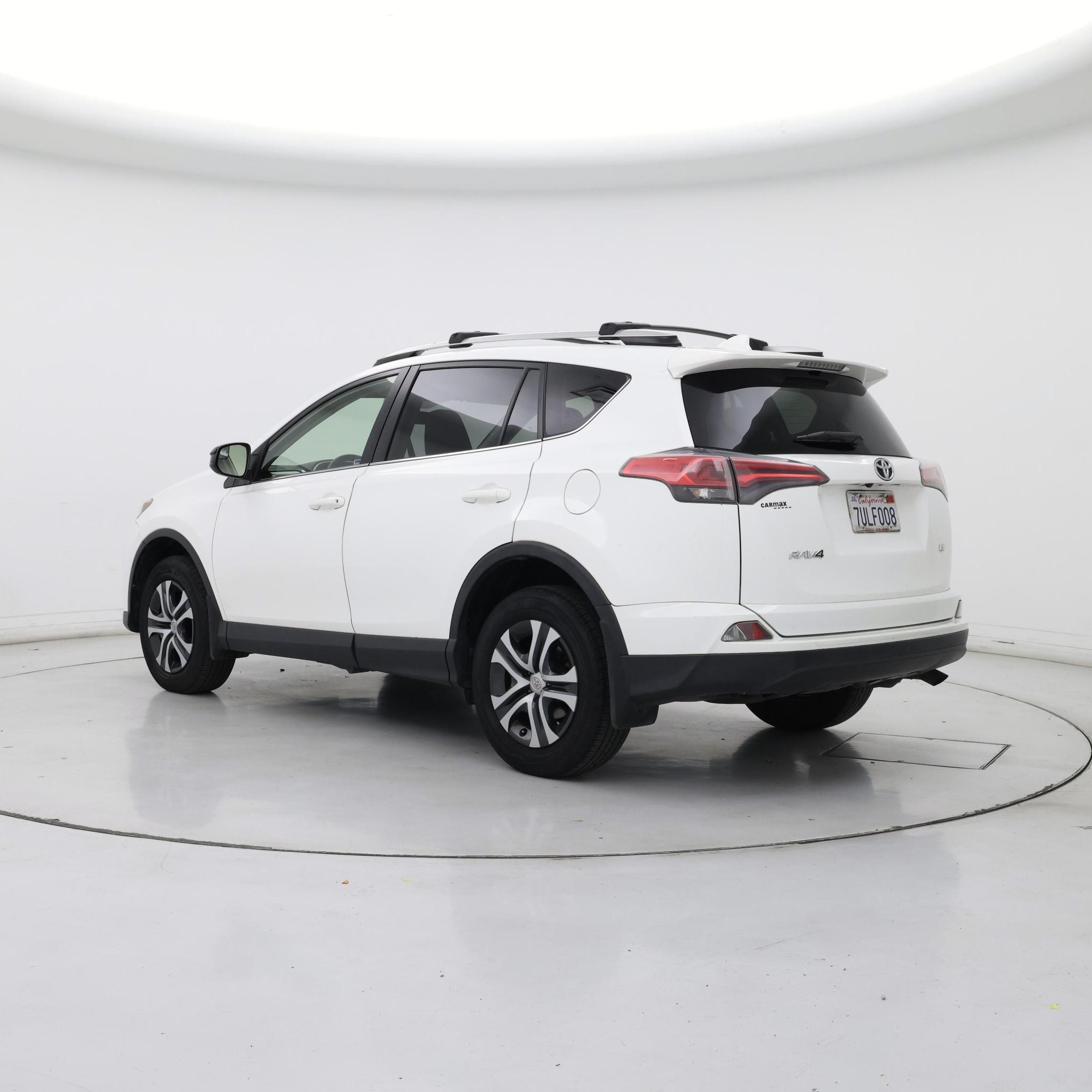 Thumbnail: 2016 Toyota RAV4 - 2