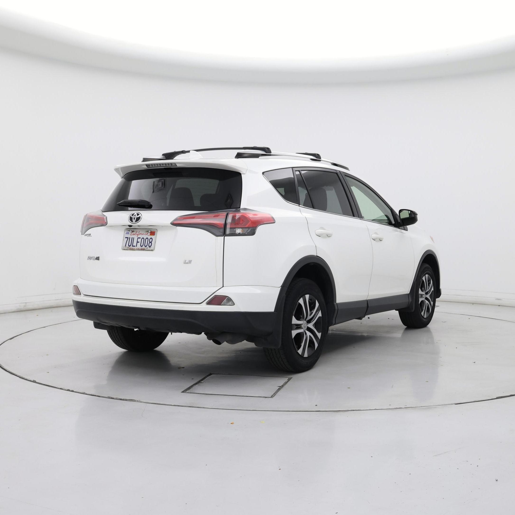 Thumbnail: 2016 Toyota RAV4 - 8