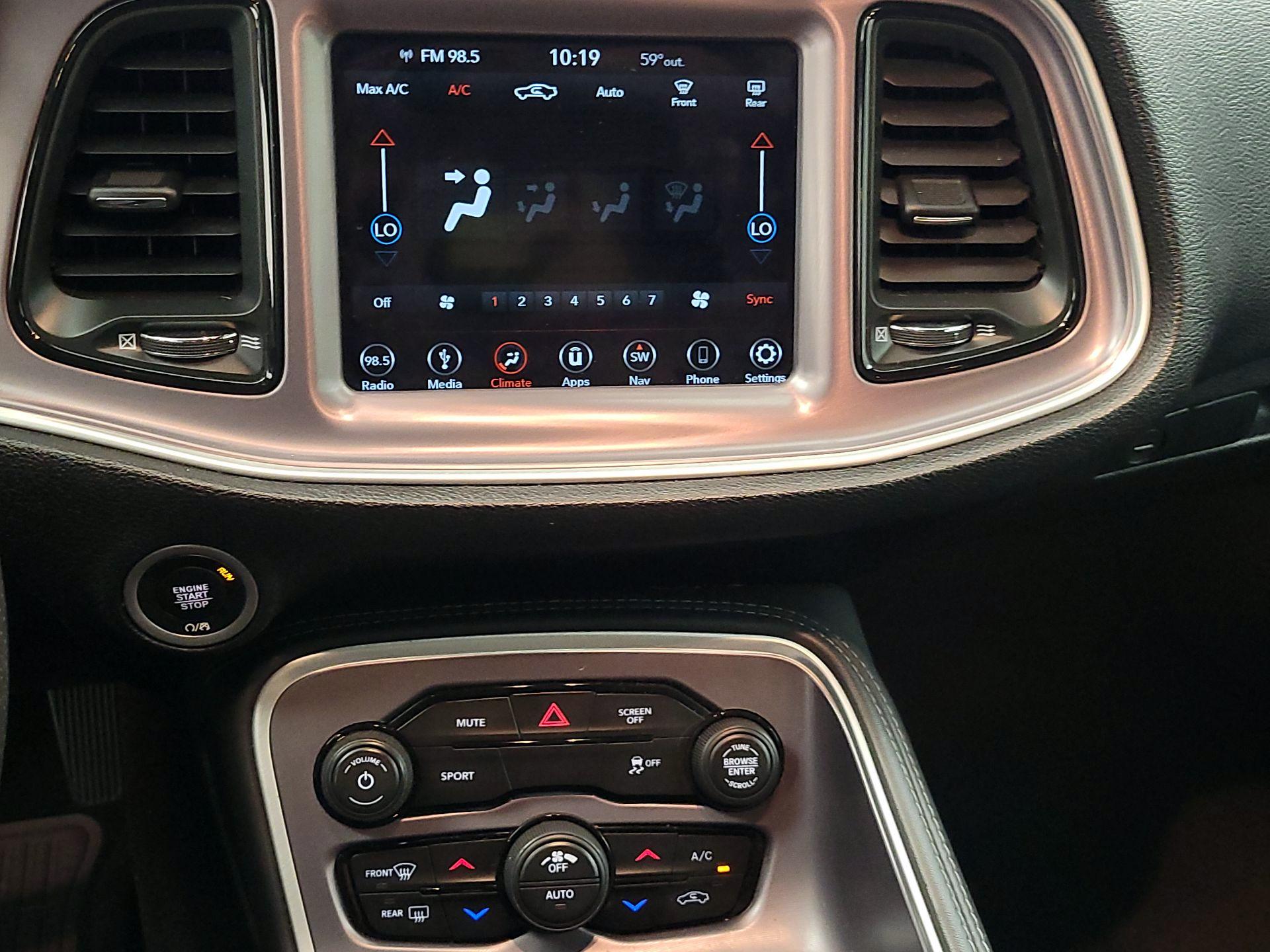Thumbnail: 2019 Dodge Challenger - 17