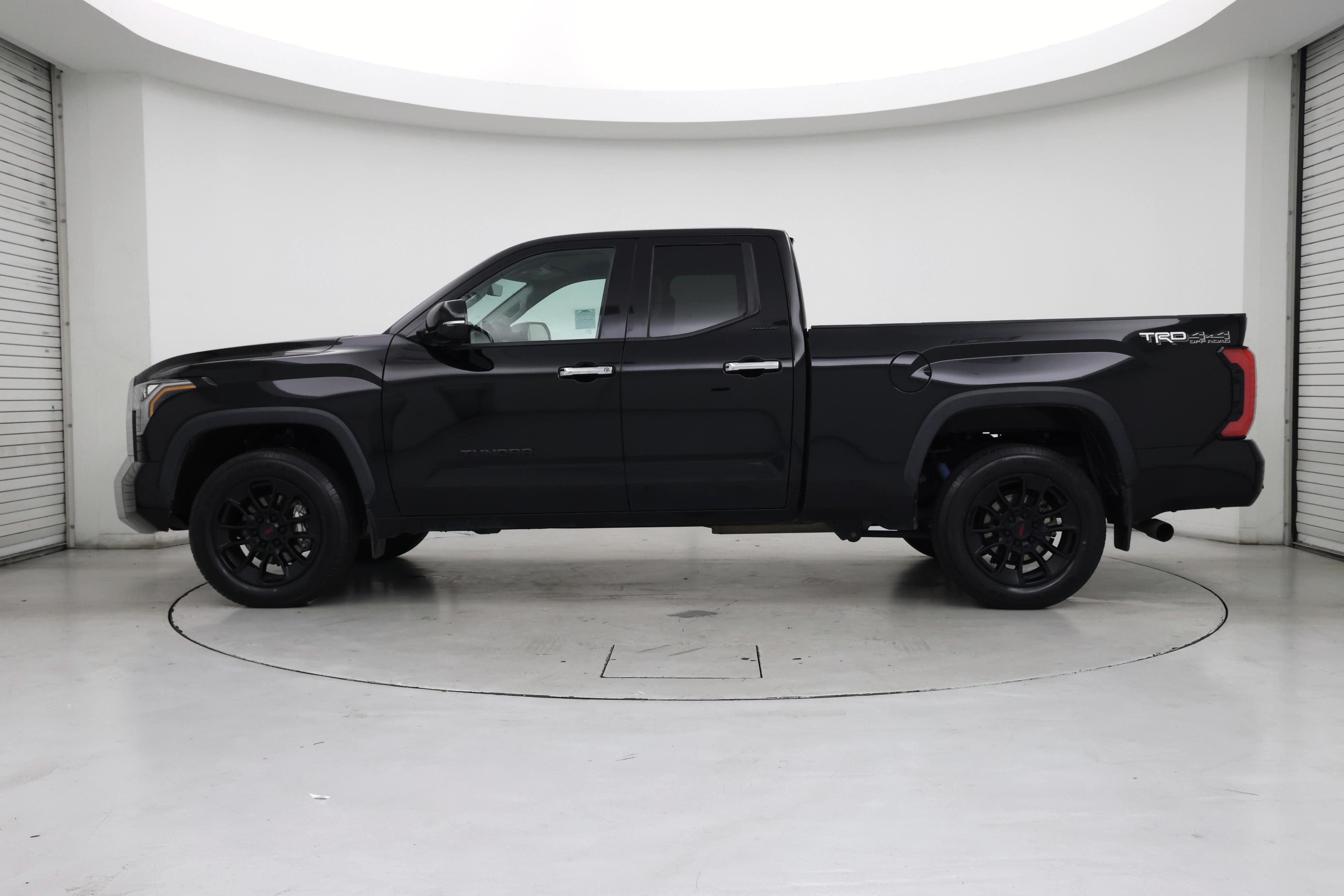 Thumbnail: 2022 Toyota Tundra - 3
