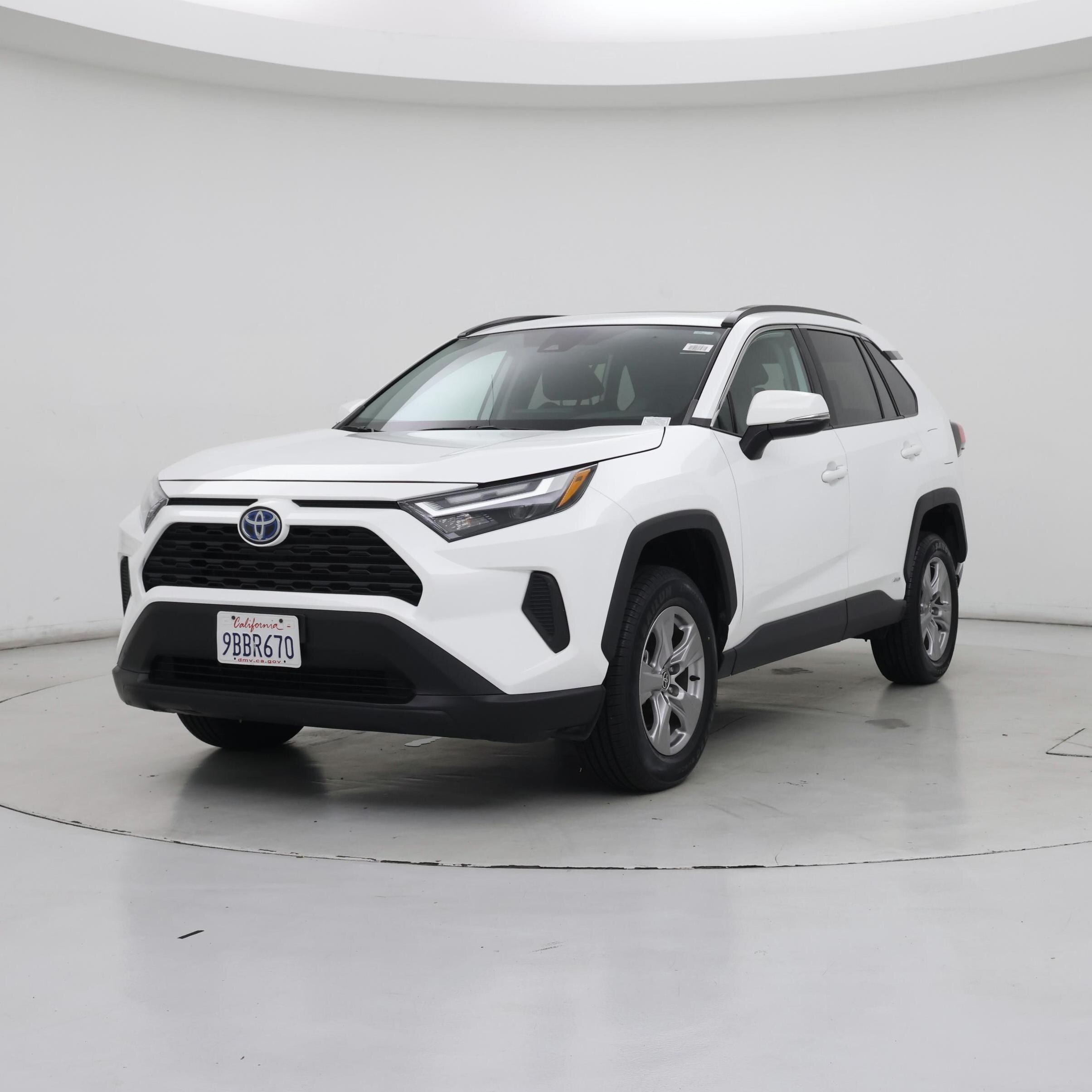Thumbnail: 2022 Toyota RAV4 - 4