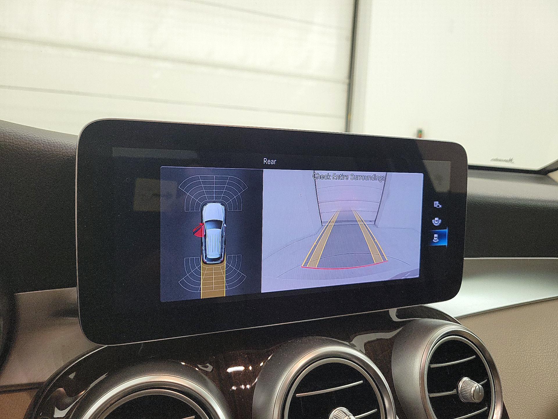 Thumbnail: 2022 Mercedes-Benz GLC - 14