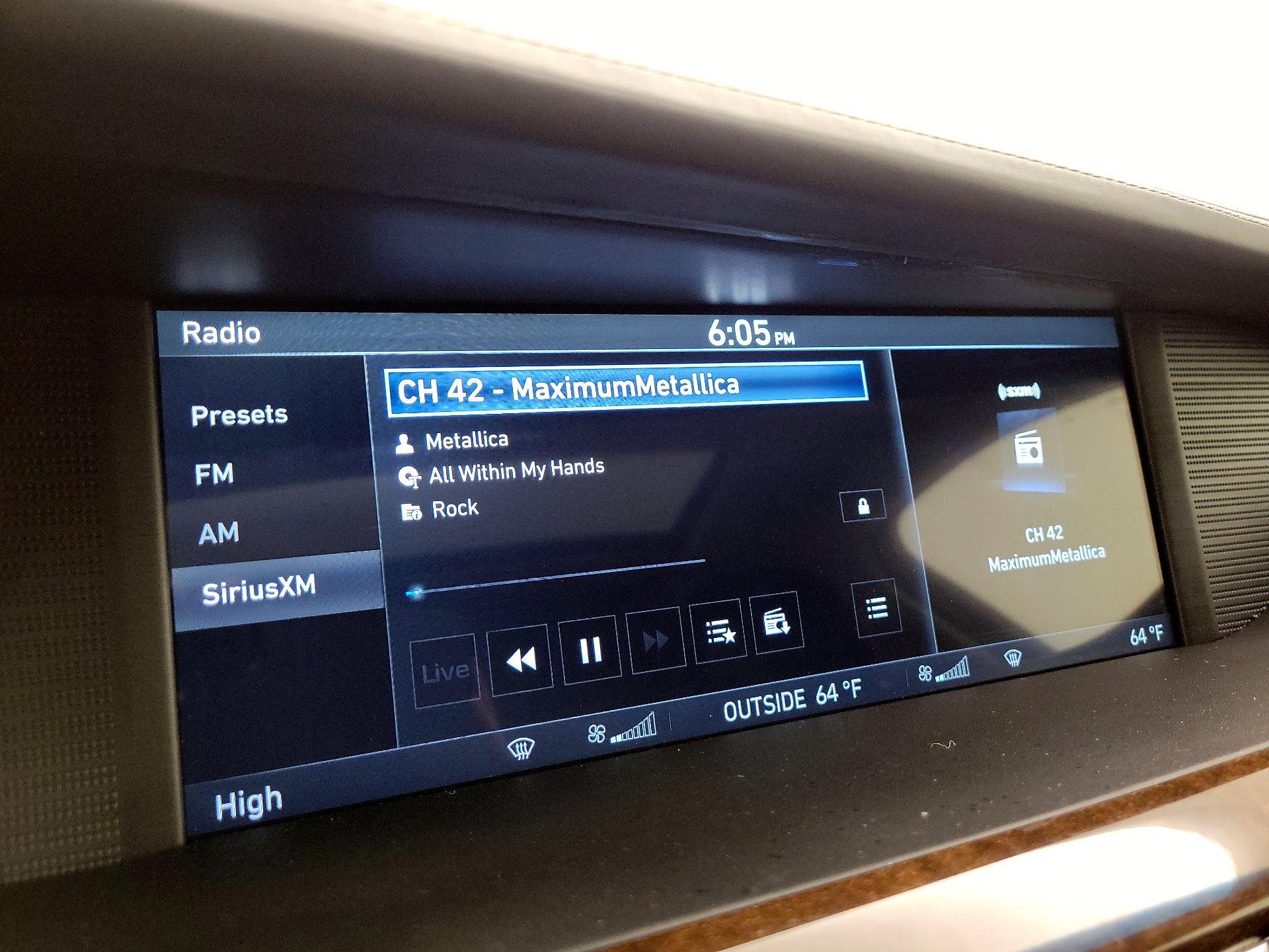 Thumbnail: 2017 Genesis G90 - 16