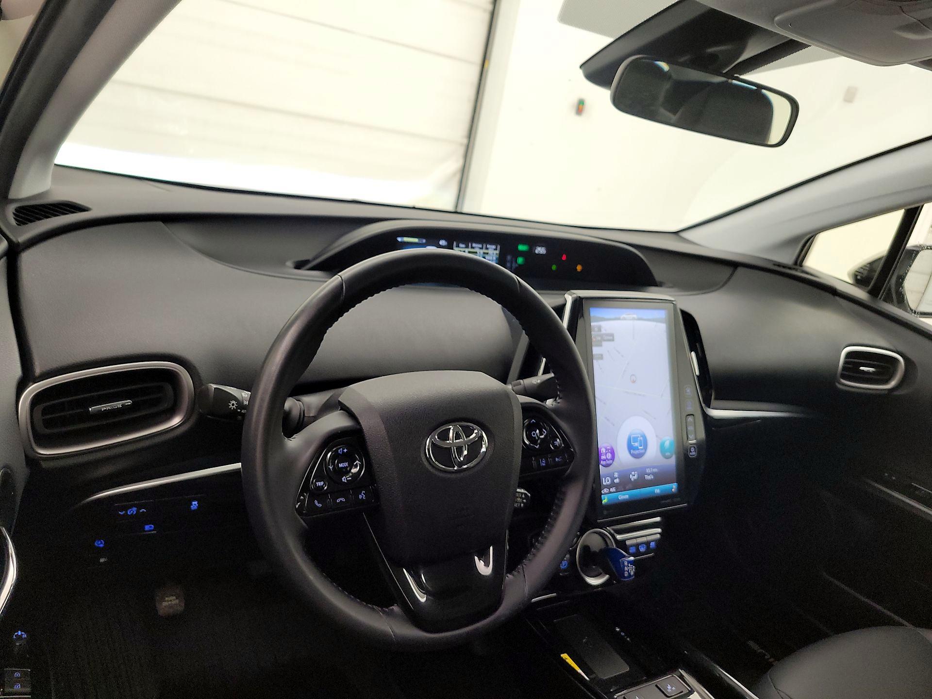 Thumbnail: 2020 Toyota Prius Prime - 9