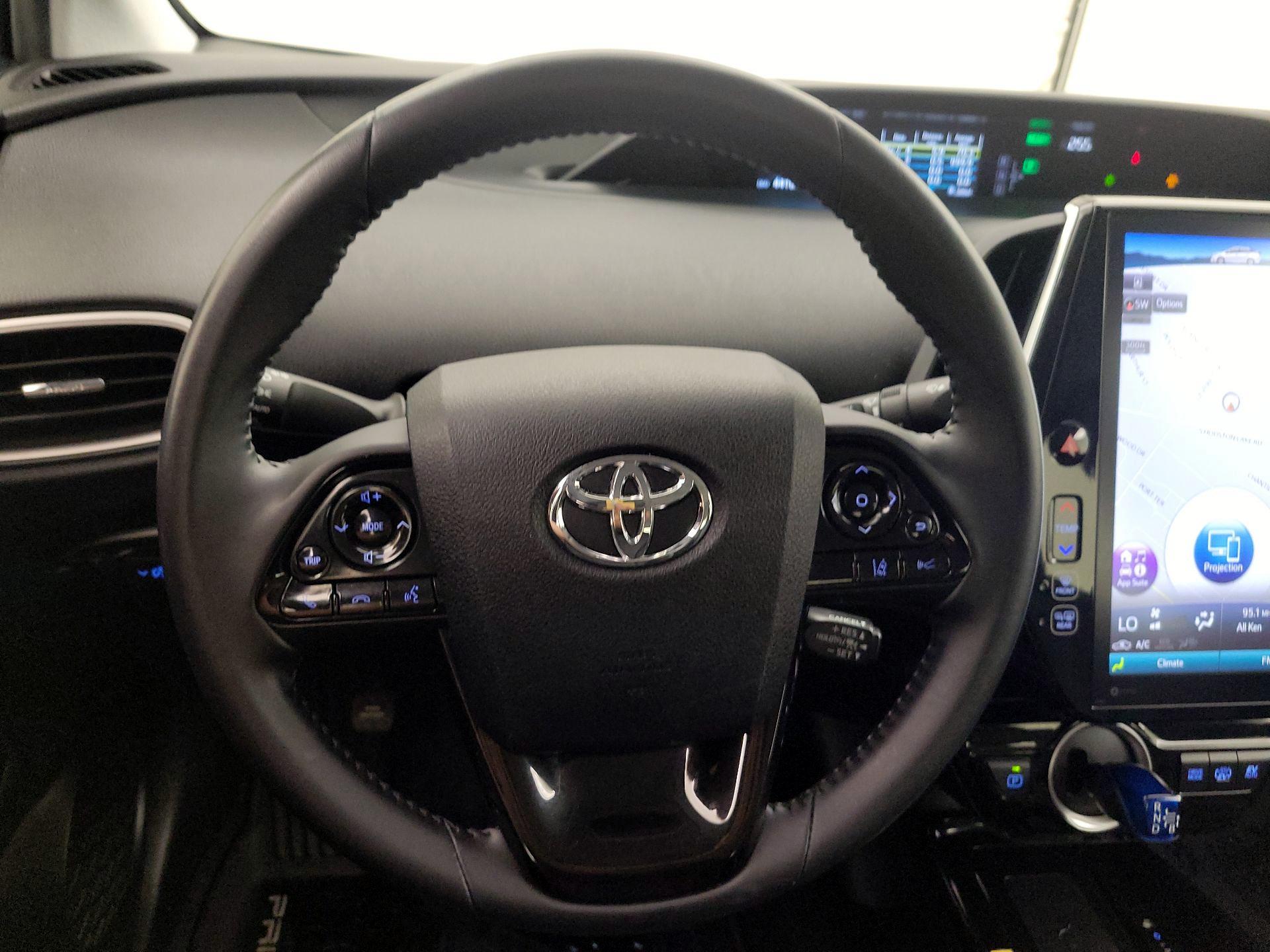 Thumbnail: 2020 Toyota Prius Prime - 10