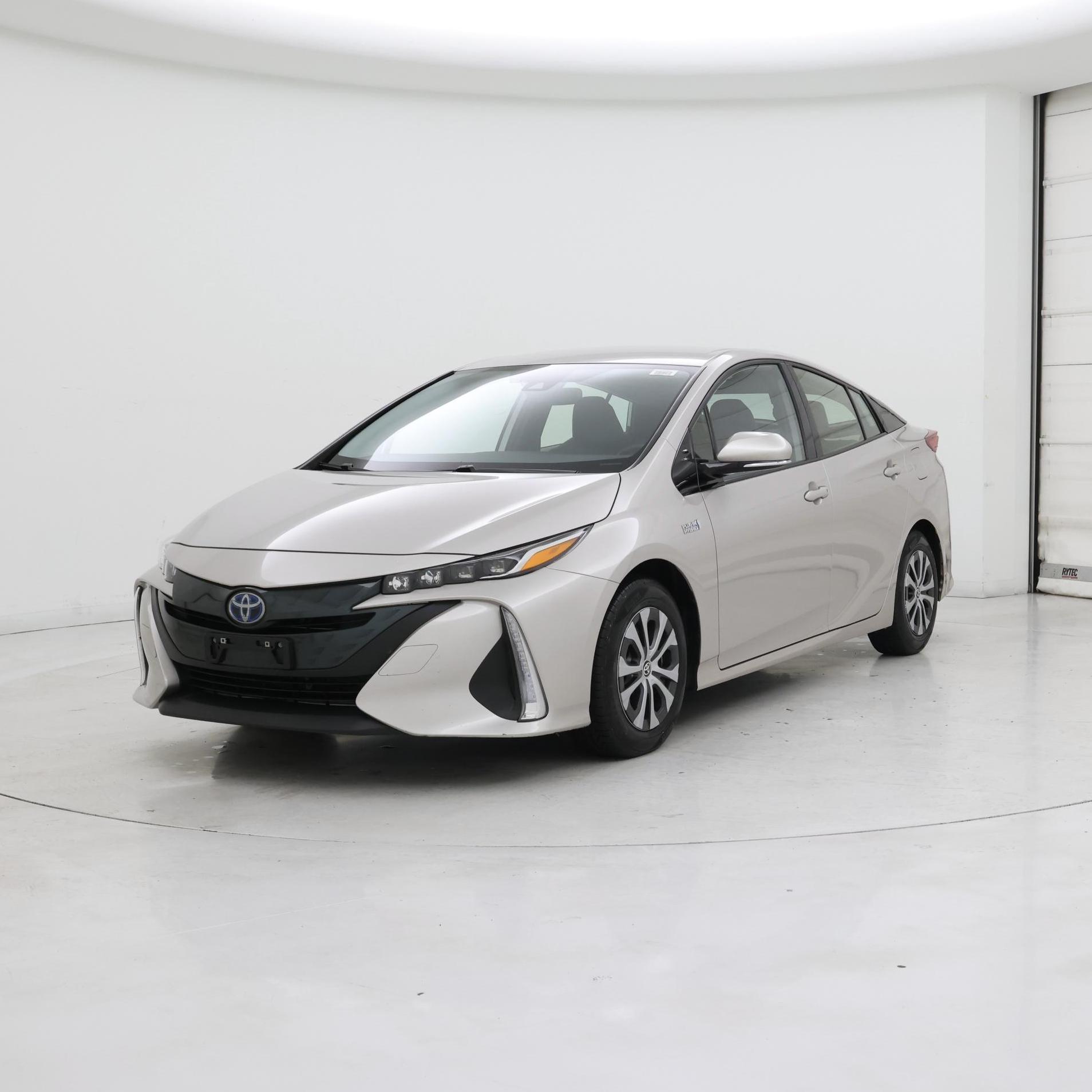 Thumbnail: 2020 Toyota Prius Prime - 4
