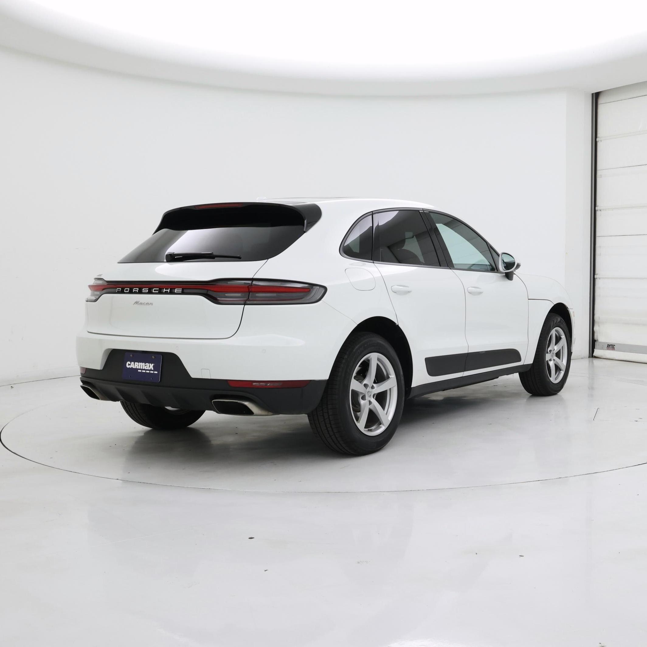 Thumbnail: 2021 Porsche Macan - 8