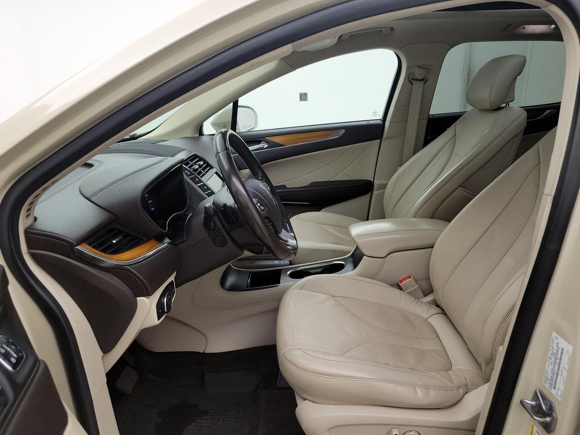 Thumbnail: 2018 Lincoln MKC - 11