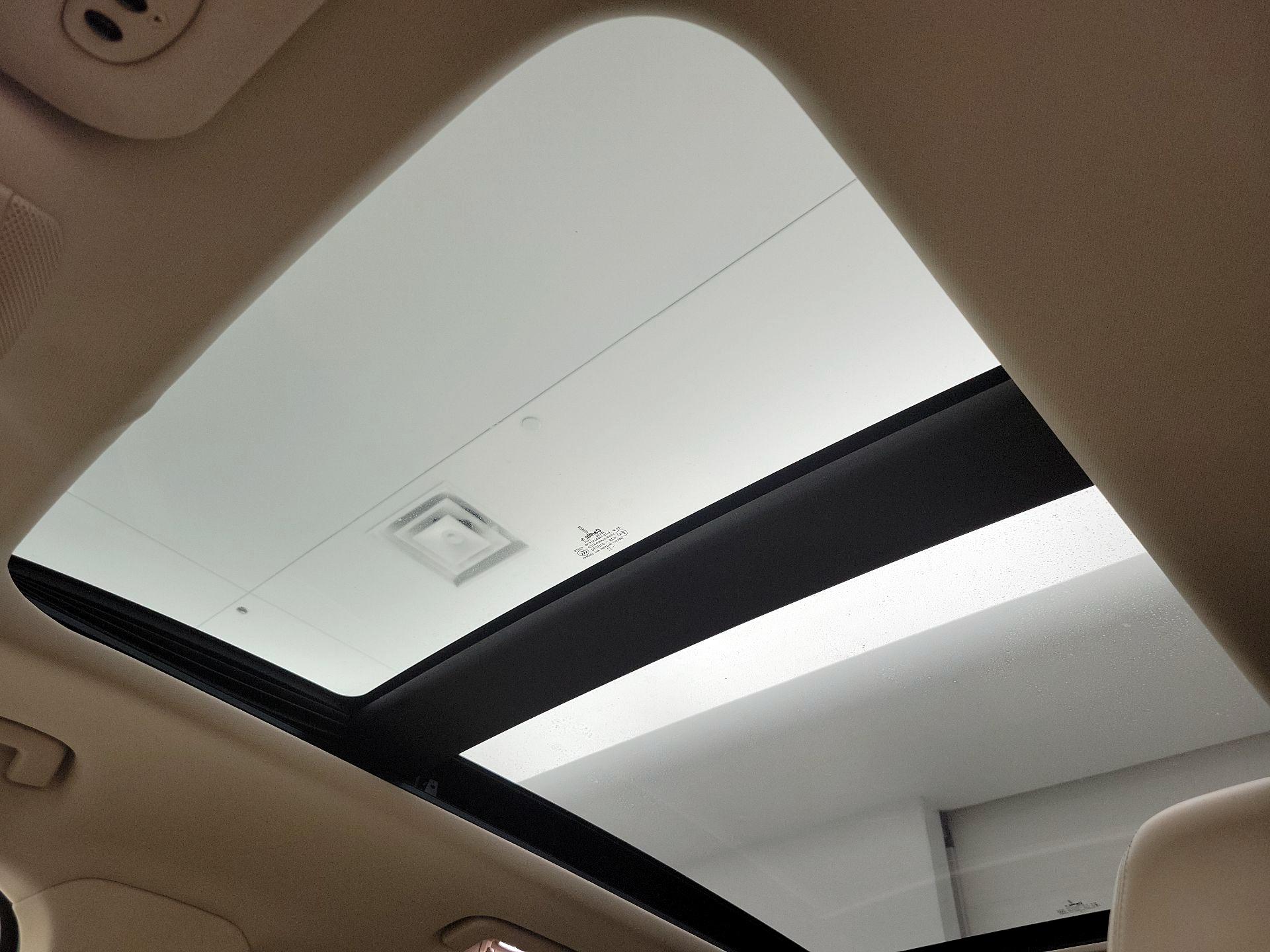 Thumbnail: 2018 Lincoln MKC - 20