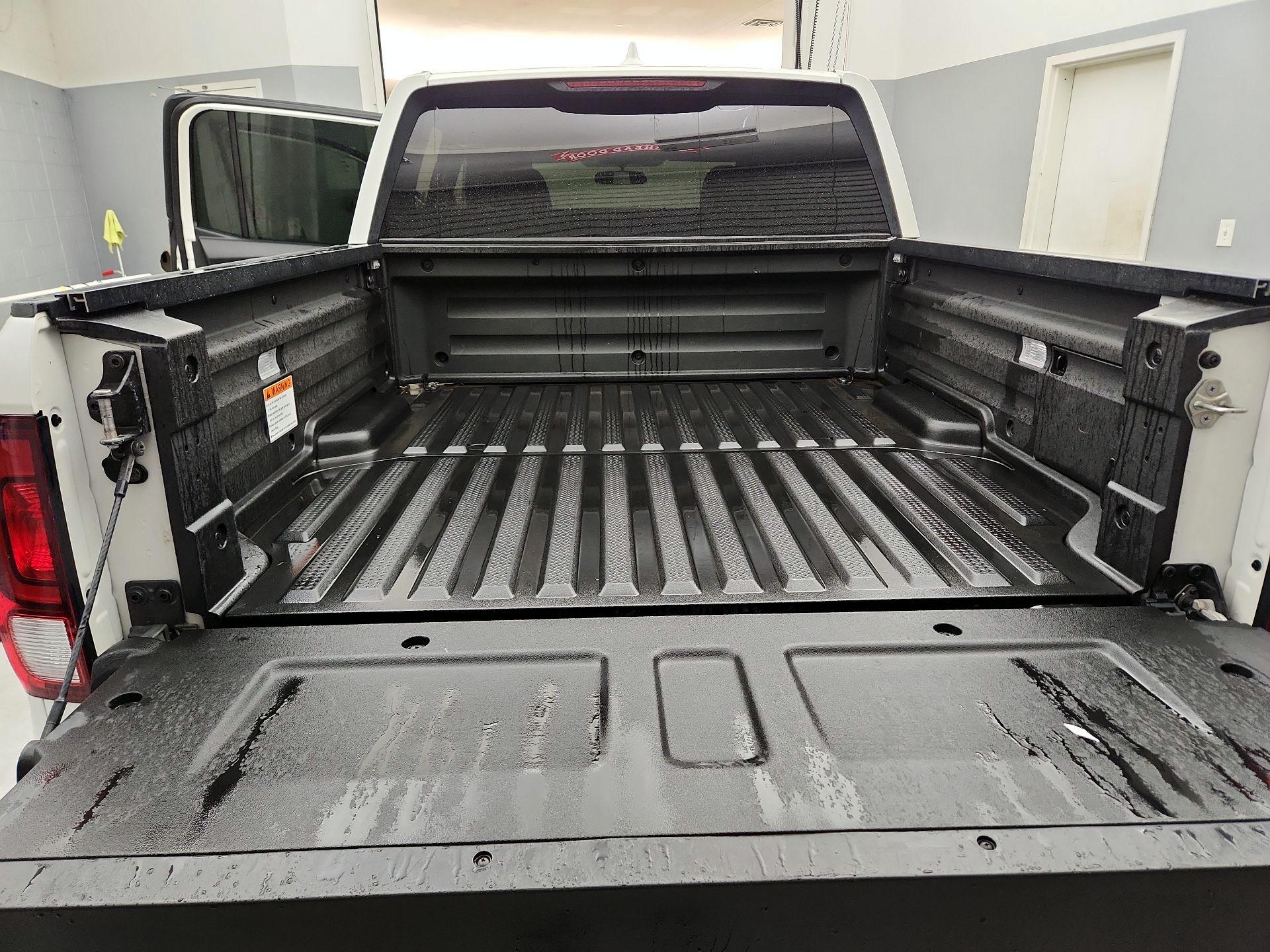 Thumbnail: 2019 Honda Ridgeline - 20