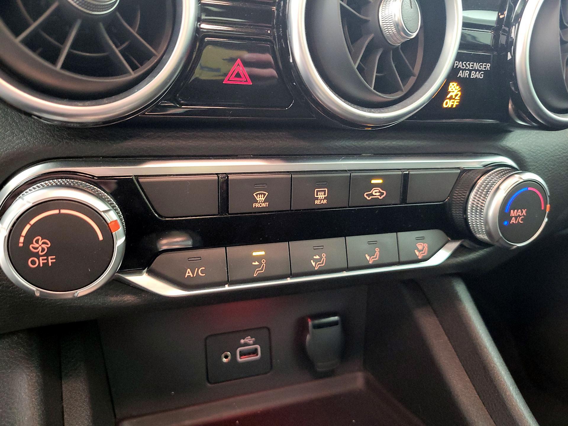 Thumbnail: 2020 Nissan Sentra - 16