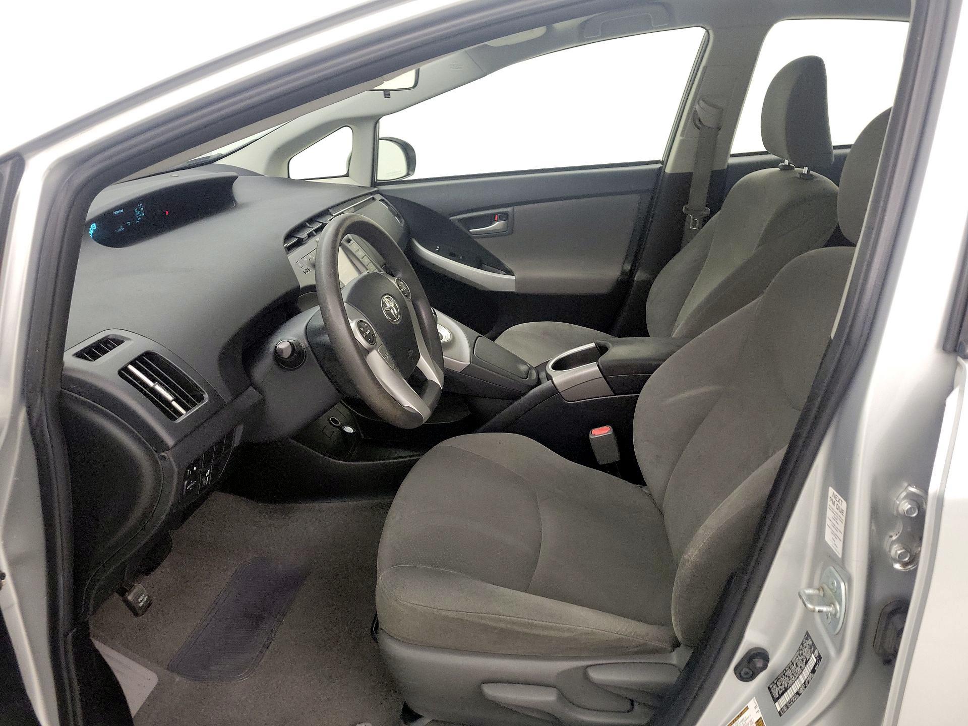 Thumbnail: 2014 Toyota Prius - 11