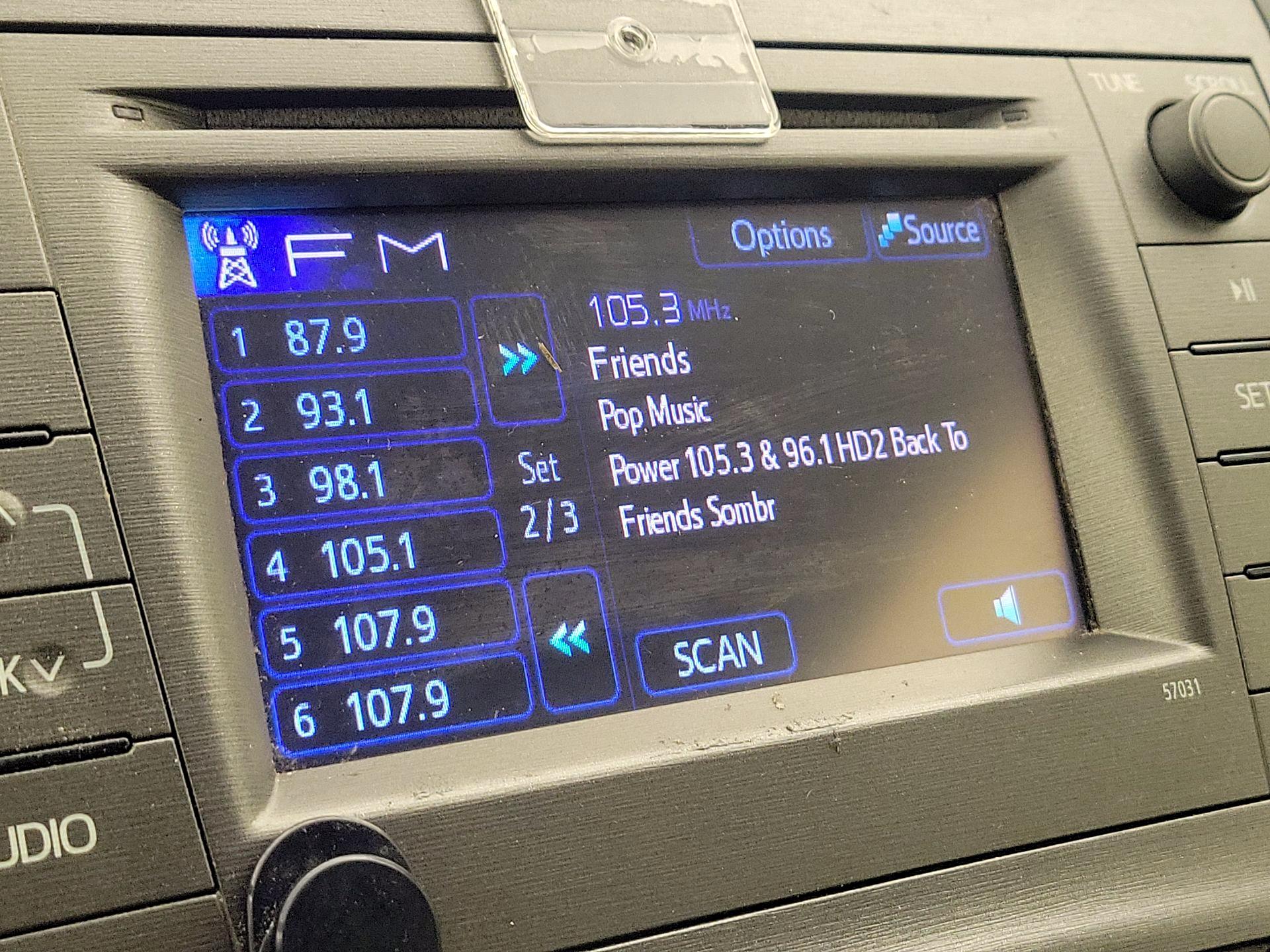 Thumbnail: 2014 Toyota Prius - 14