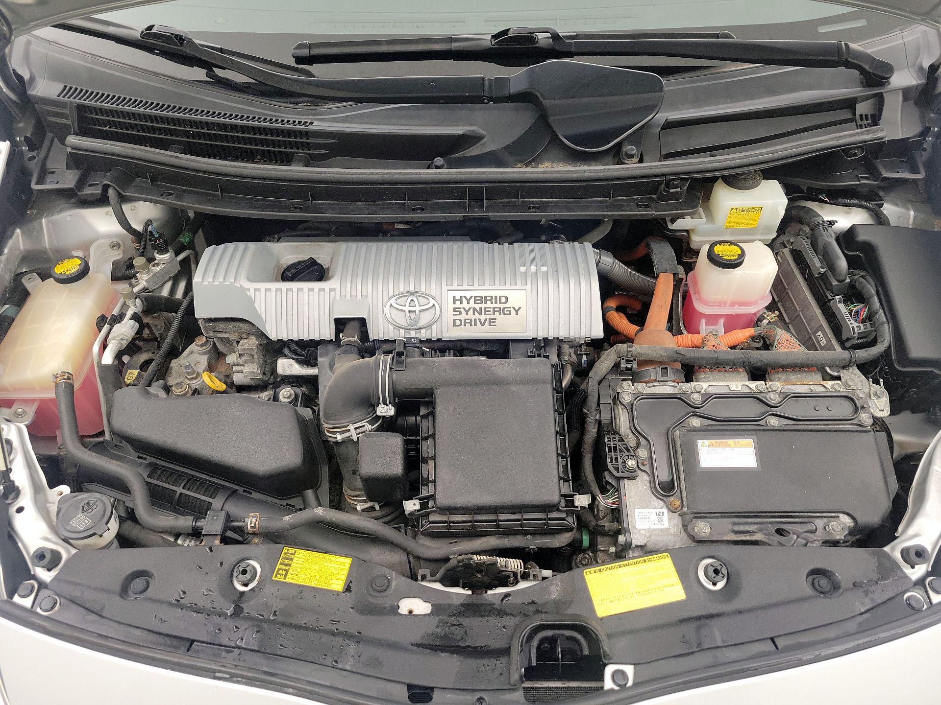 Thumbnail: 2014 Toyota Prius - 20