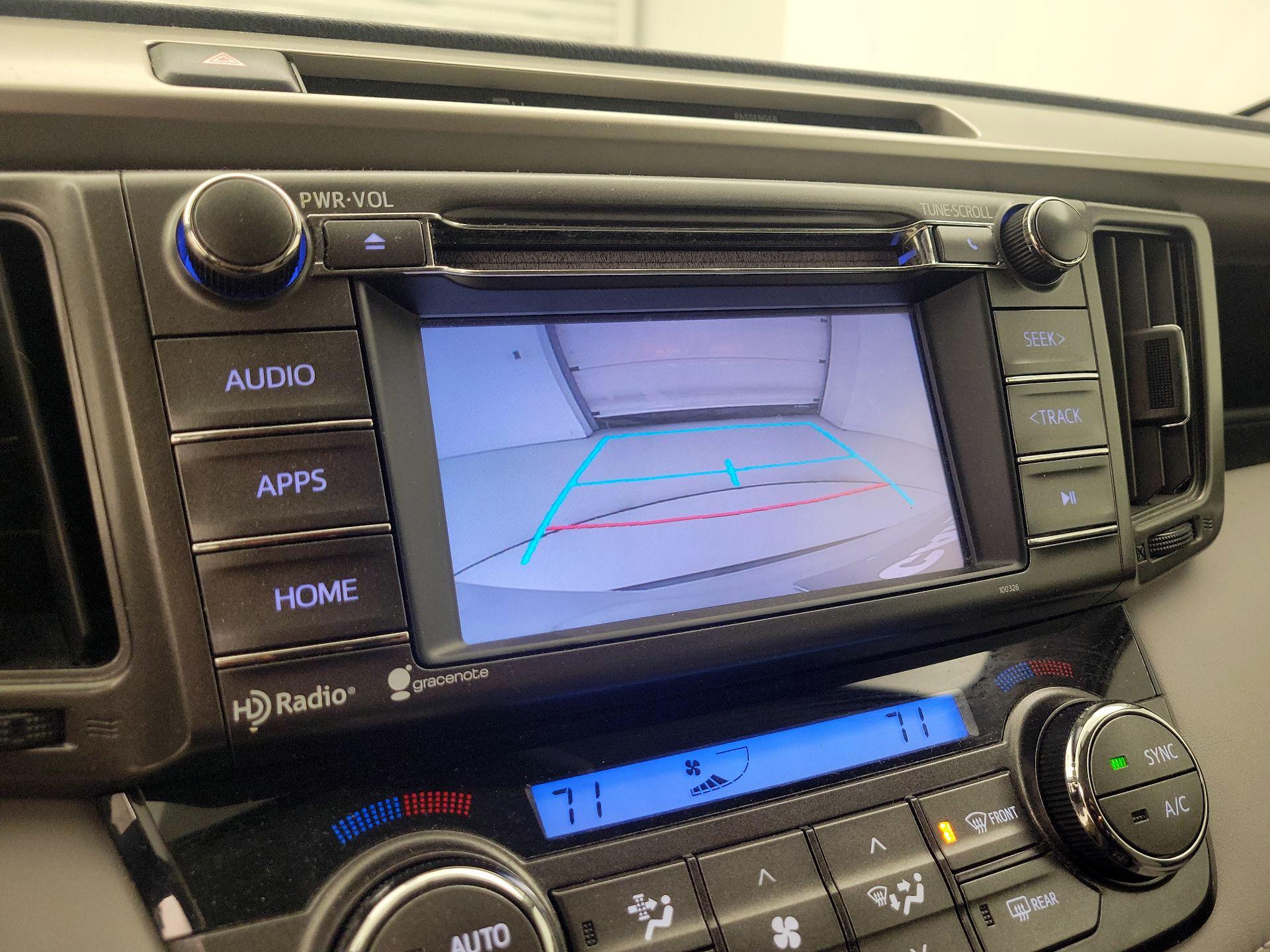 Thumbnail: 2015 Toyota RAV4 - 14