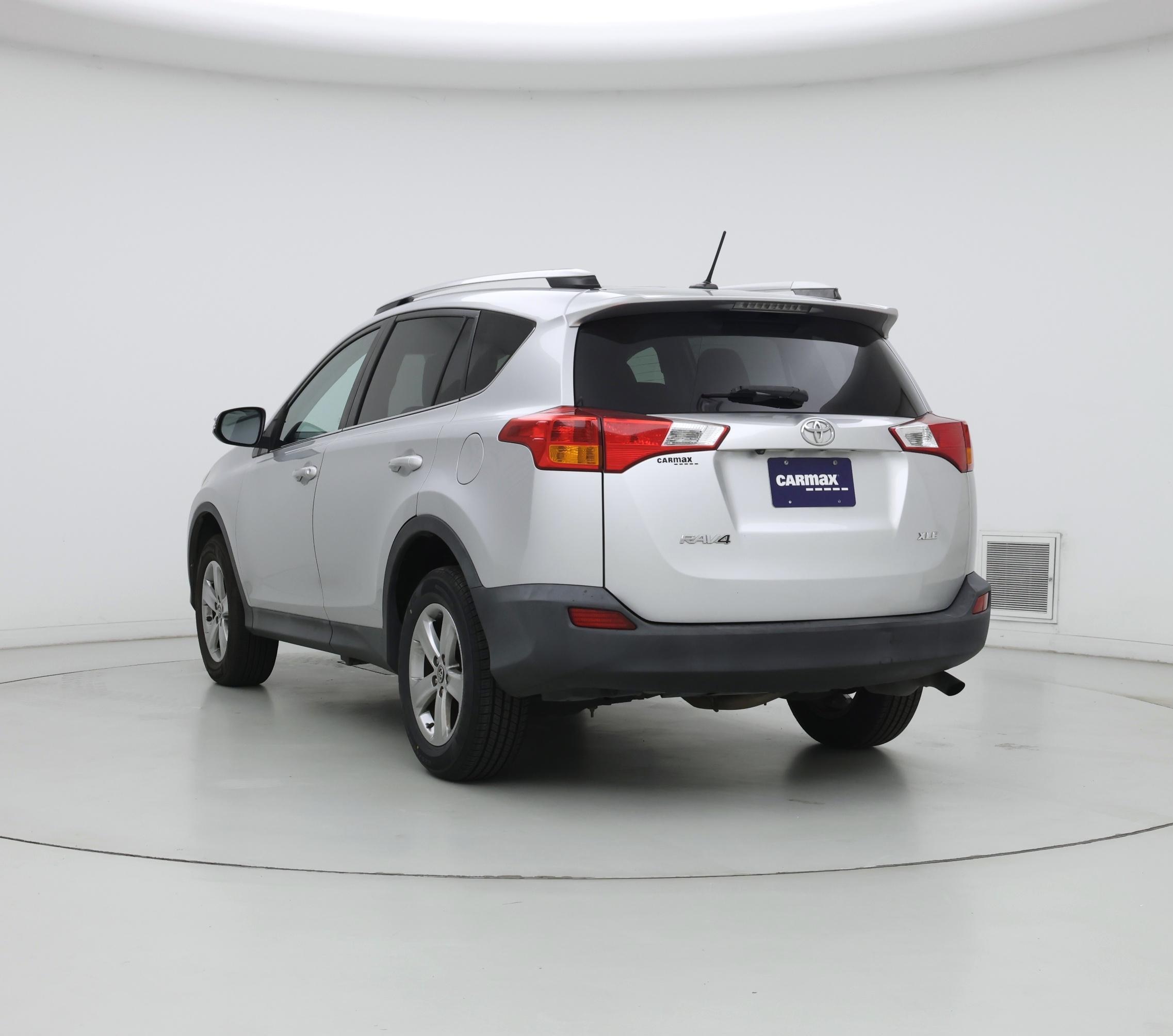 Thumbnail: 2015 Toyota RAV4 - 2