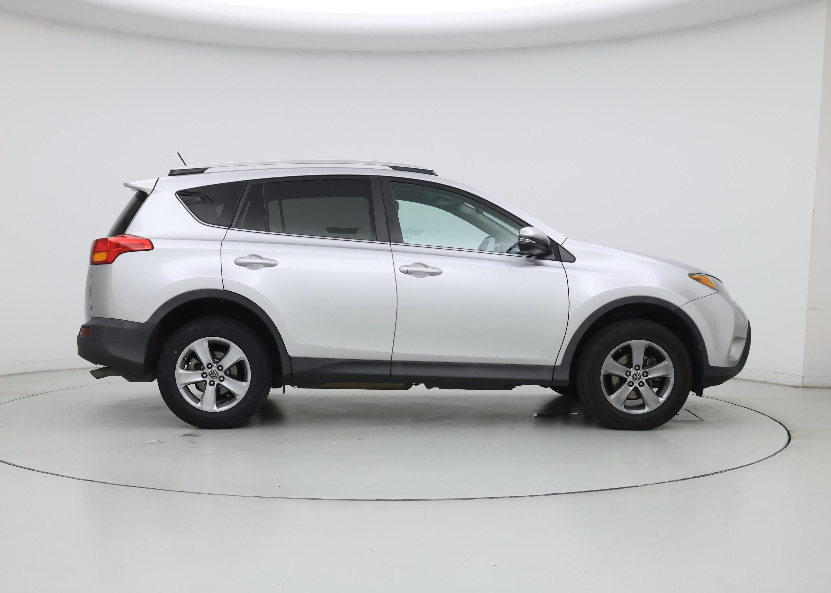 Thumbnail: 2015 Toyota RAV4 - 7