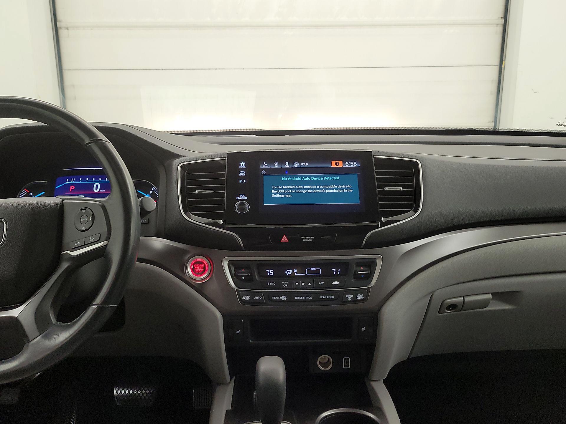 Thumbnail: 2019 Honda Pilot - 9