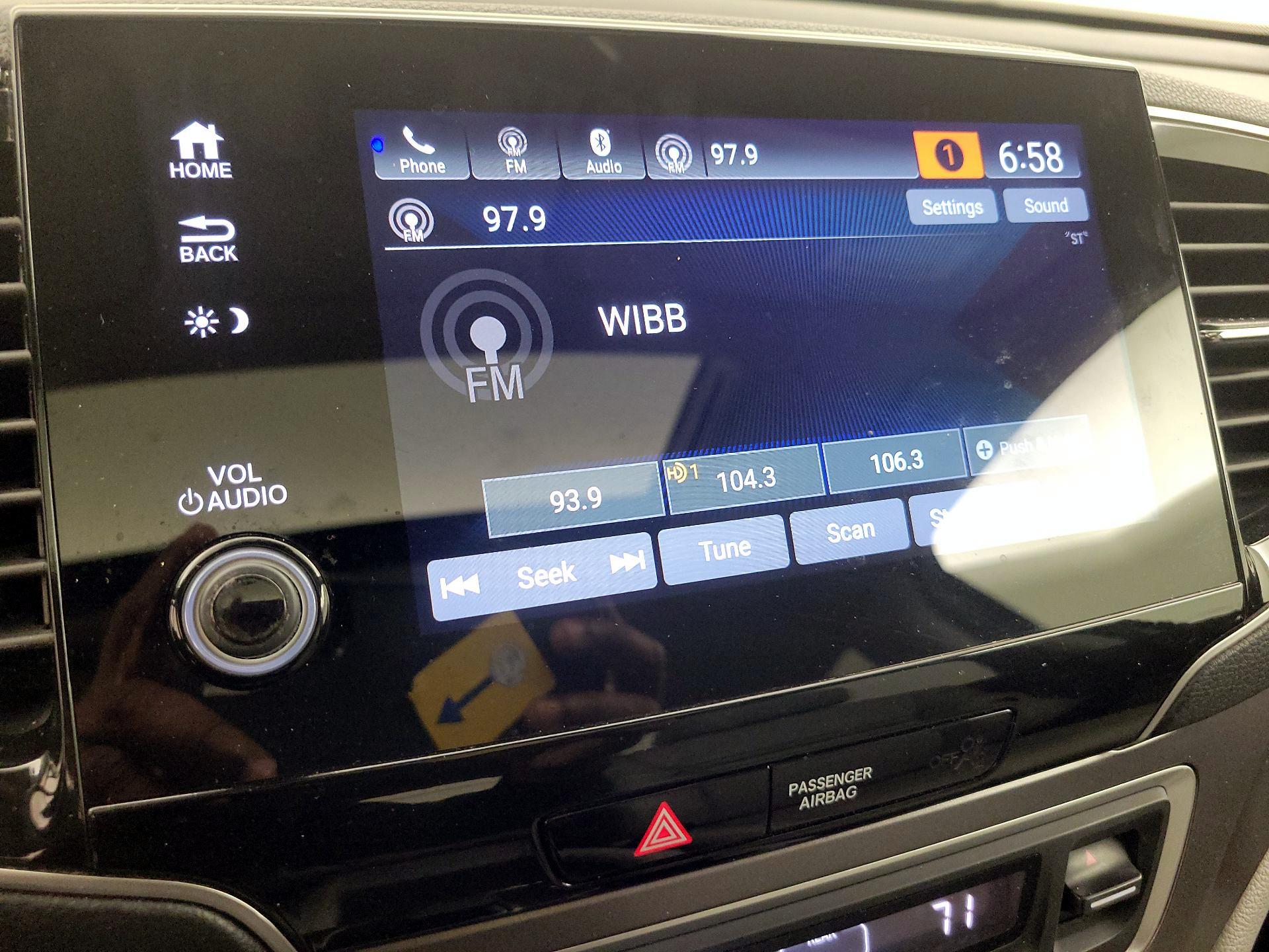 Thumbnail: 2019 Honda Pilot - 15