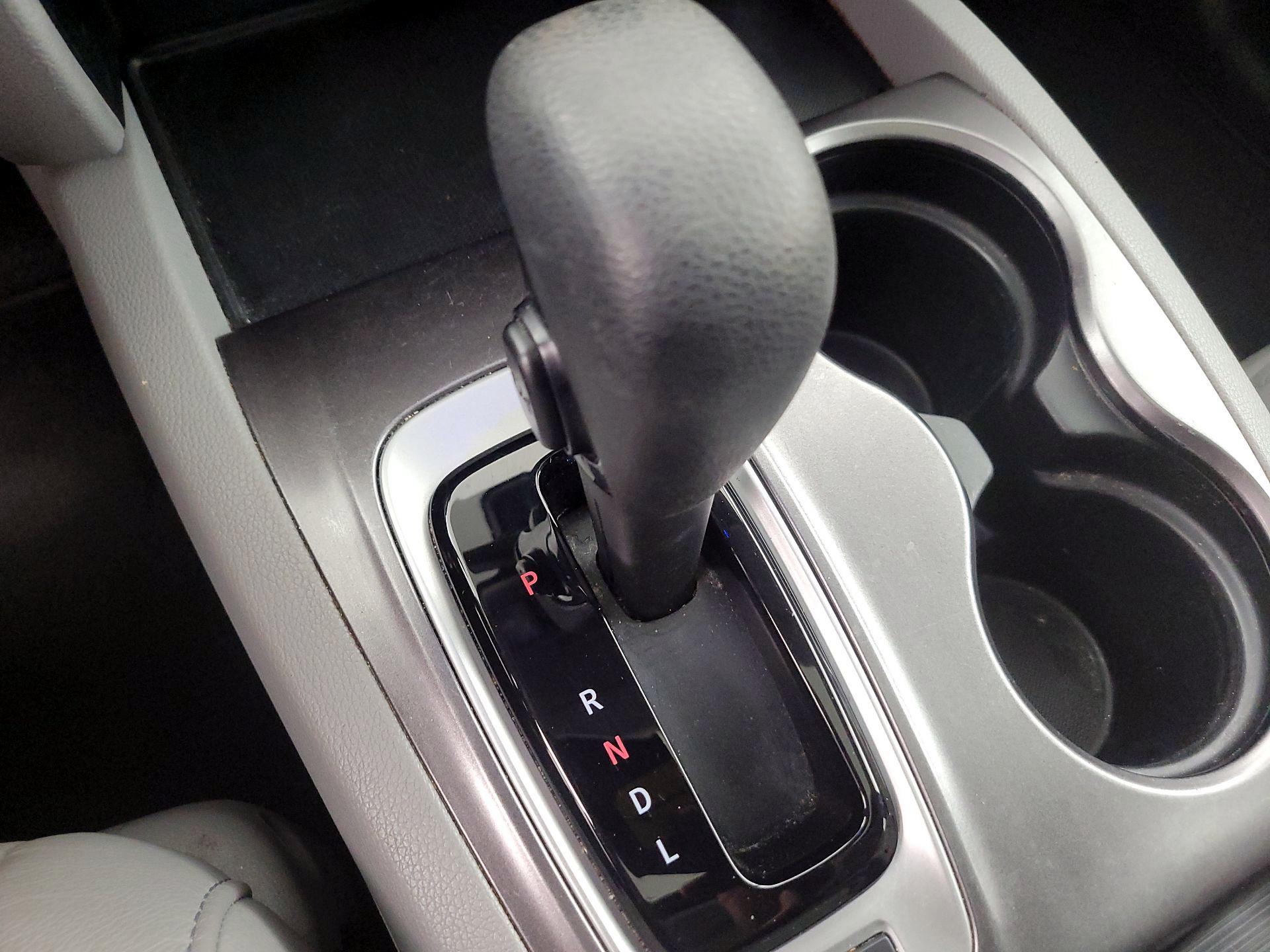 Thumbnail: 2019 Honda Pilot - 17