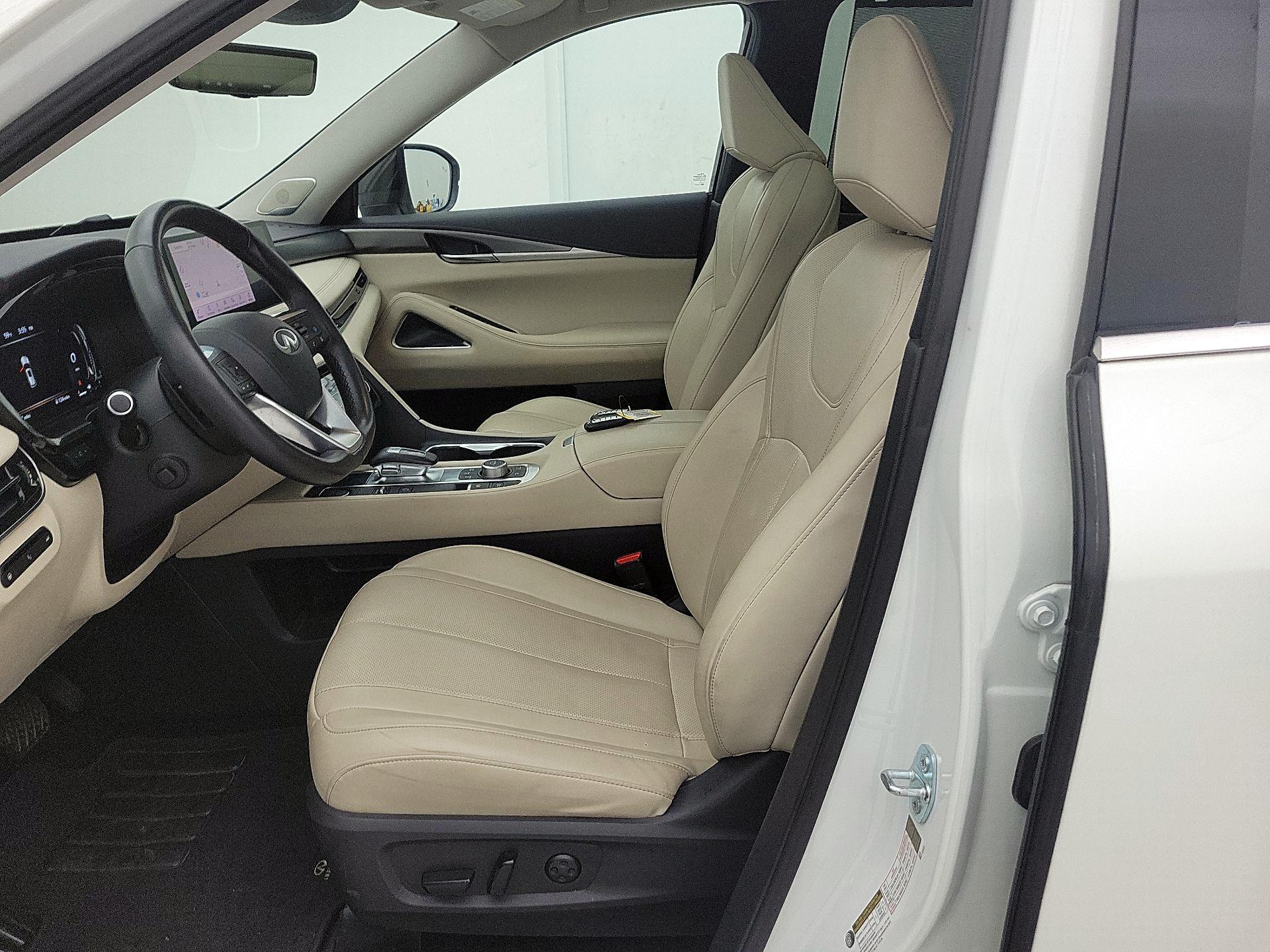 Thumbnail: 2023 INFINITI QX60 - 11